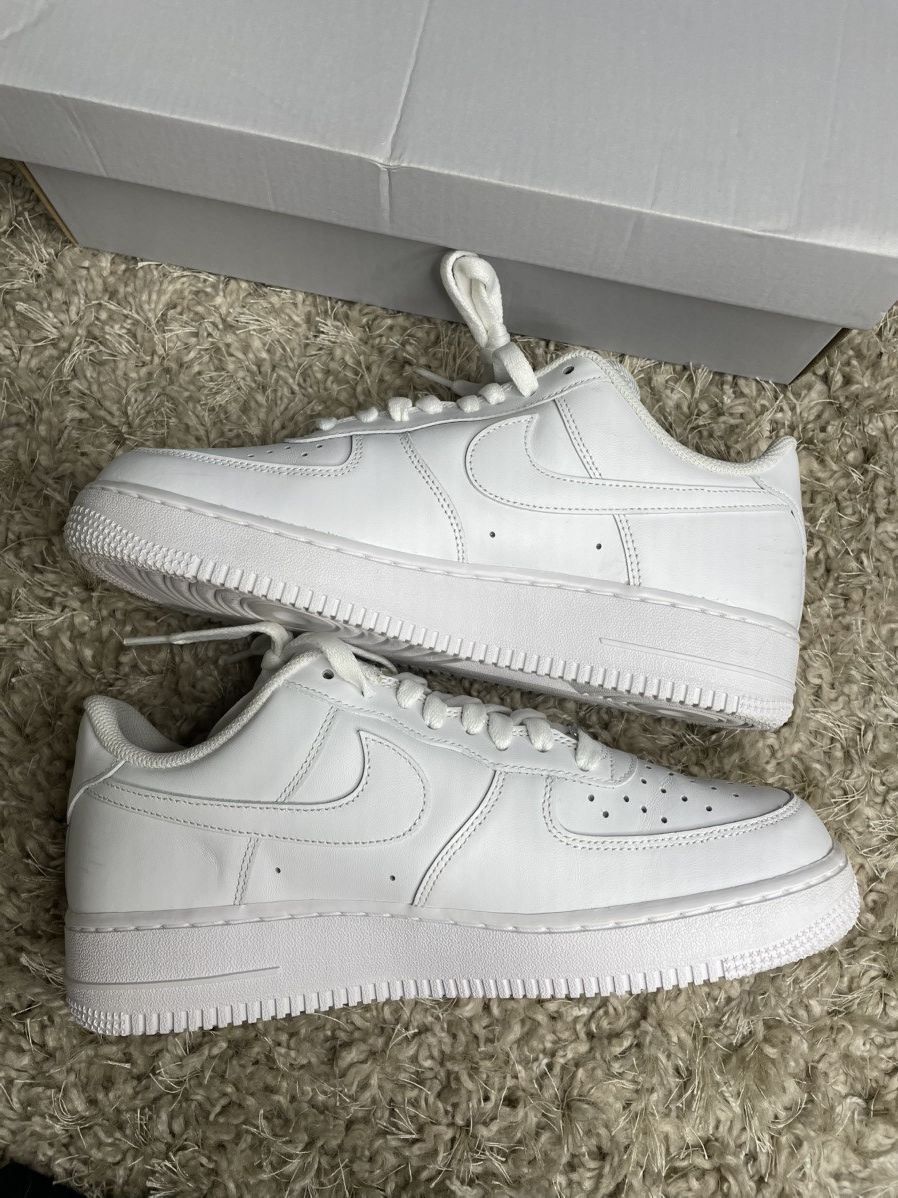 Nike Nike Air Force 1 Size US 8.5 / EU 41-42 - 2 Thumbnail