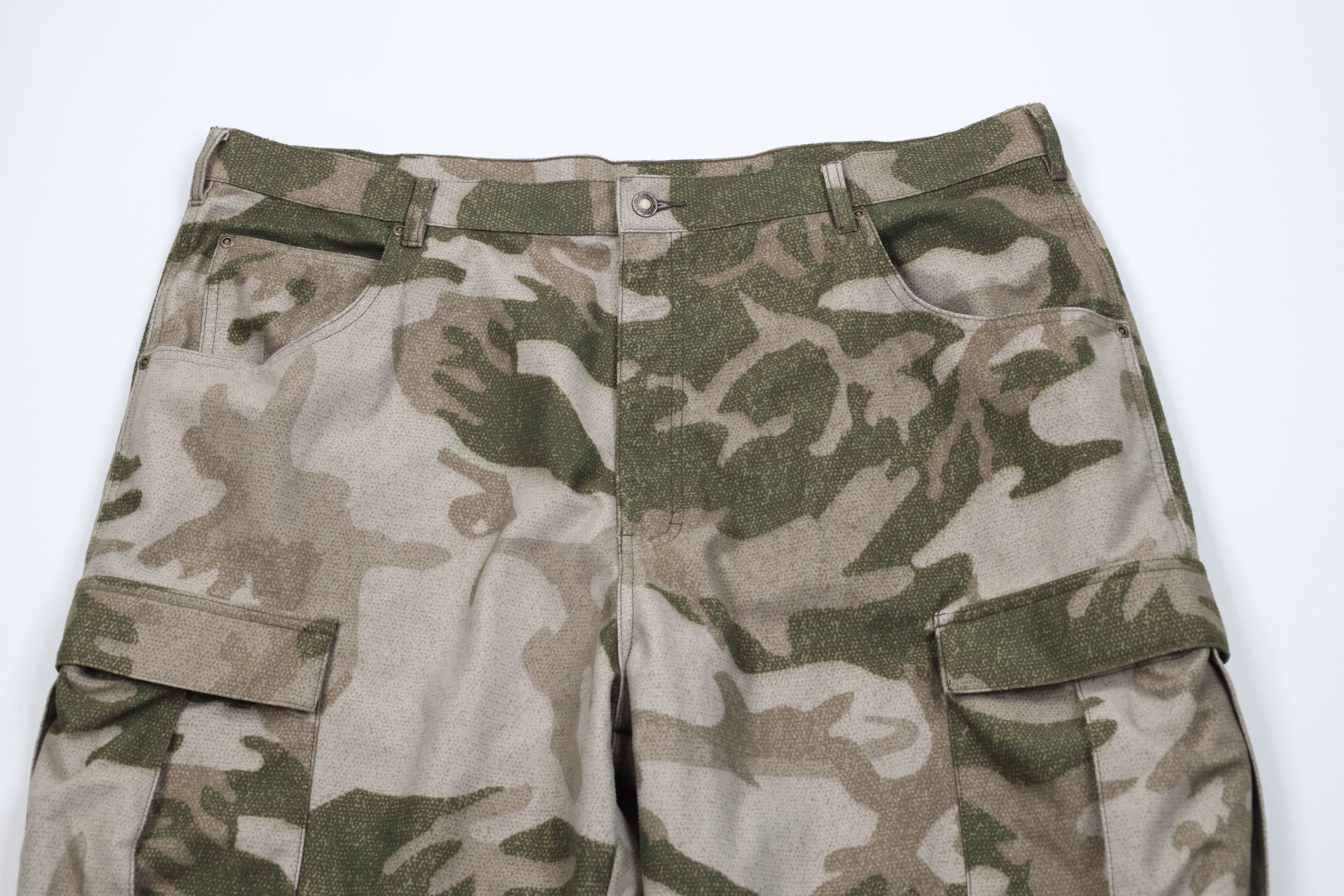 Cabelas Vintage 90s Cabelas Camouflage Wide Leg Cargo Pants Size US 44 / EU 60 - 2 Thumbnail