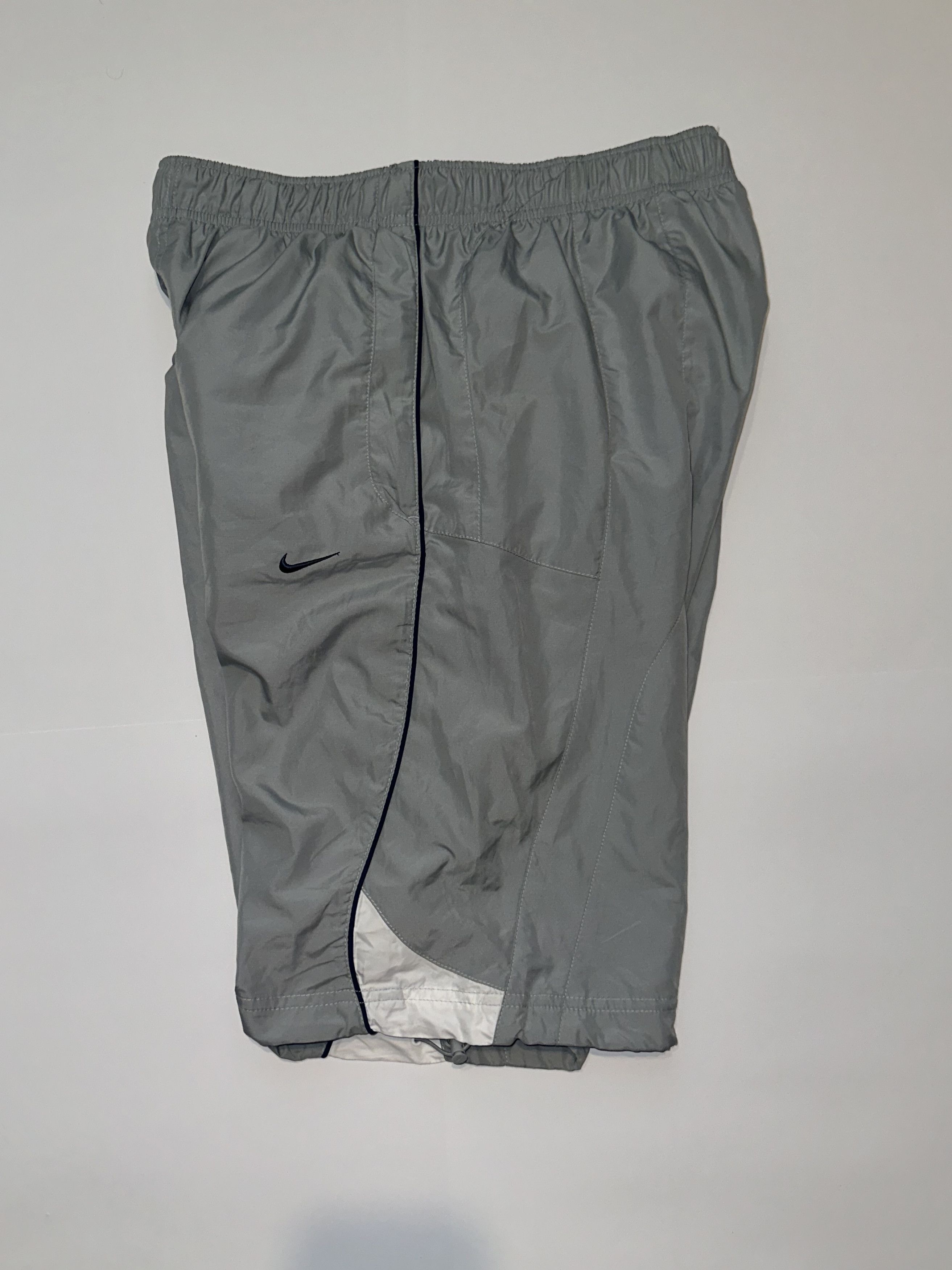 Nike Nike Shox Vintage Shorts Size US 32 / EU 48 - 3 Thumbnail
