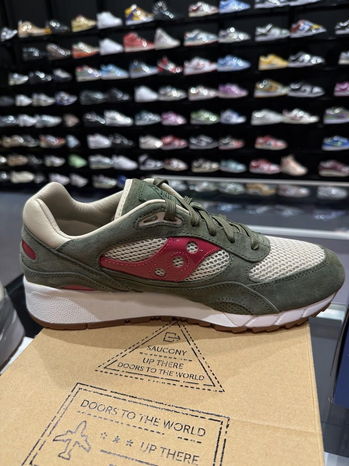 Saucony Saucony Men's Shadow 6000 UP There [S70570-1] , Size 11 M US Size US 11 / EU 44 - 10 Thumbnail