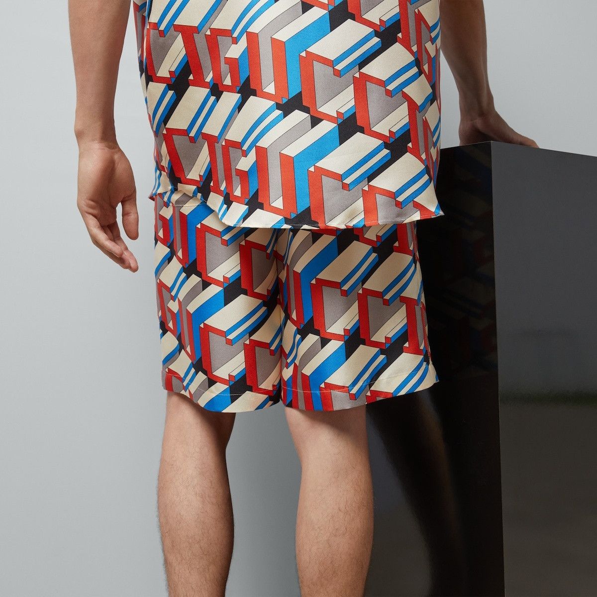 Gucci o1mt1gz0525 Pixel Print Silk Shorts in Multicolor Size US 28 / EU 44 - 4 Thumbnail