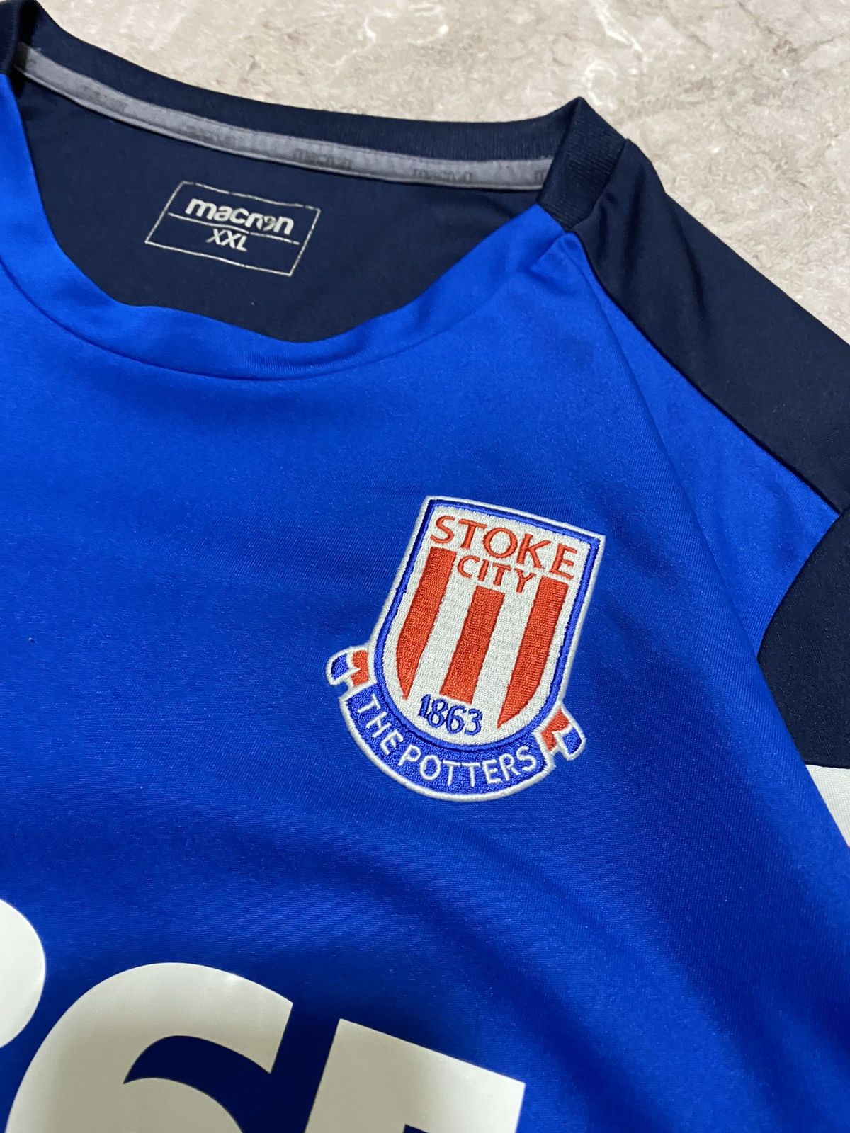 Macron Macron Stoke City The Potters Home Soccer Football Jersey Size US XL / EU 56 / 4 - 7 Thumbnail