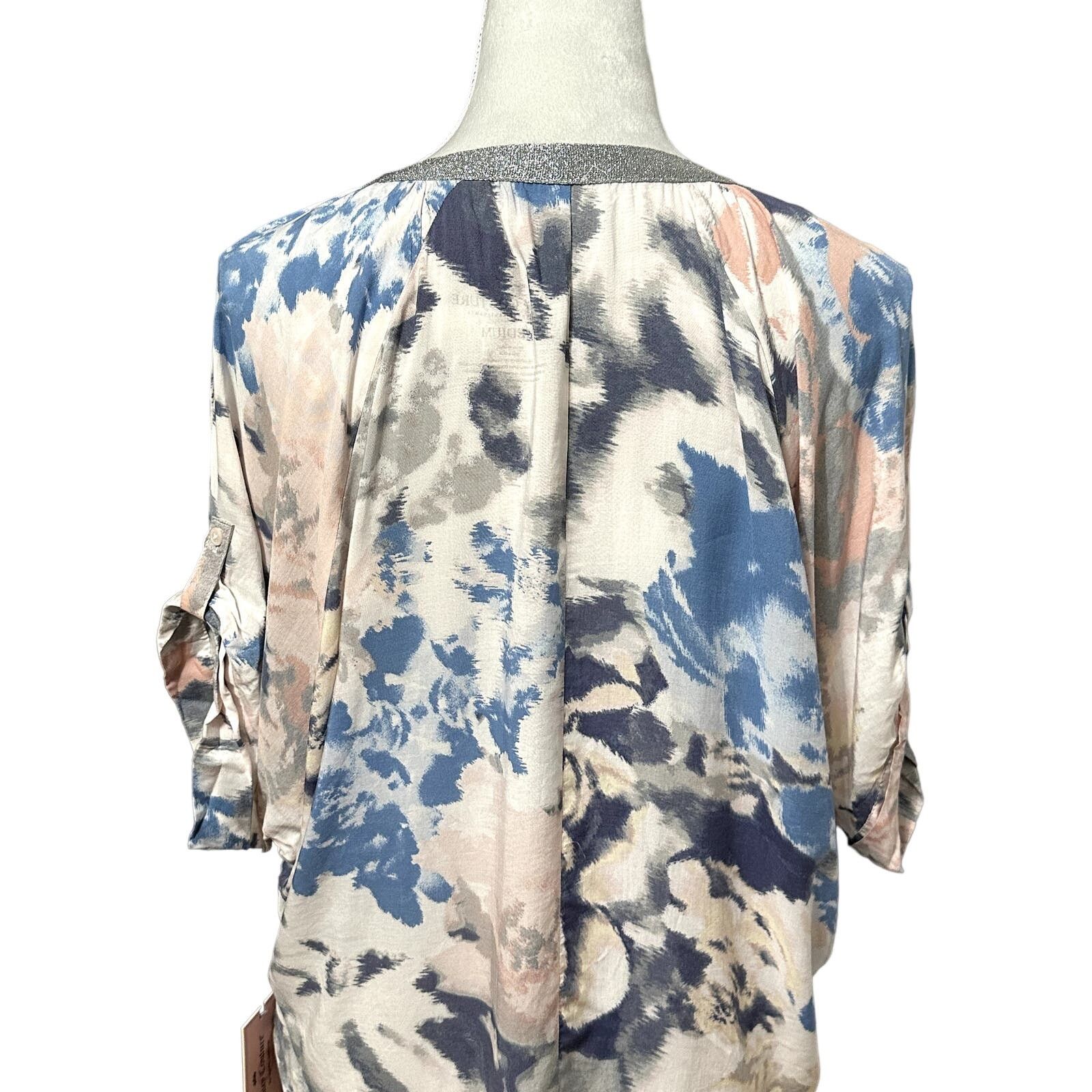 Juicy Couture Juicy Couture Floral Blouse V-Neckline 3/4 Sleeve Pink M NWT Size M / US 6-8 / IT 42-44 - 5 Thumbnail
