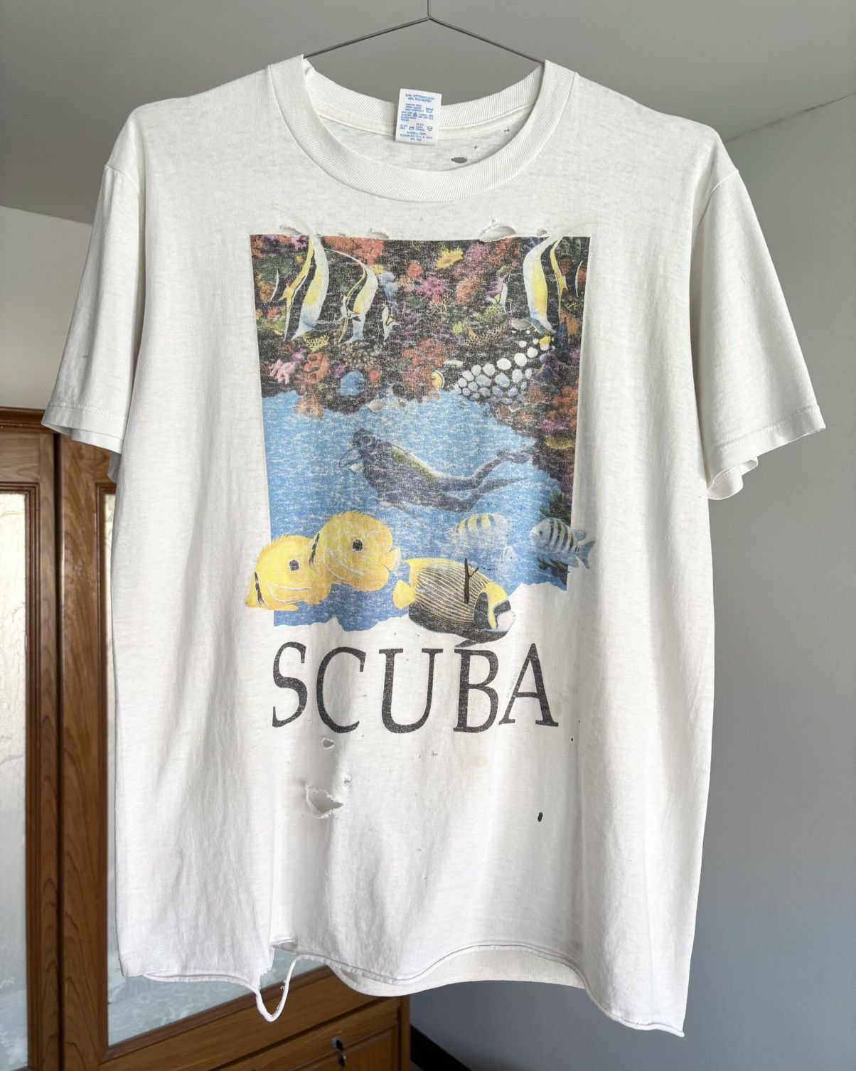 Vintage Thrashed SCUBA Tee Shirt Distressed ERD Grunge Size US M / EU 48-50 / 2 - 1 Thumbnail