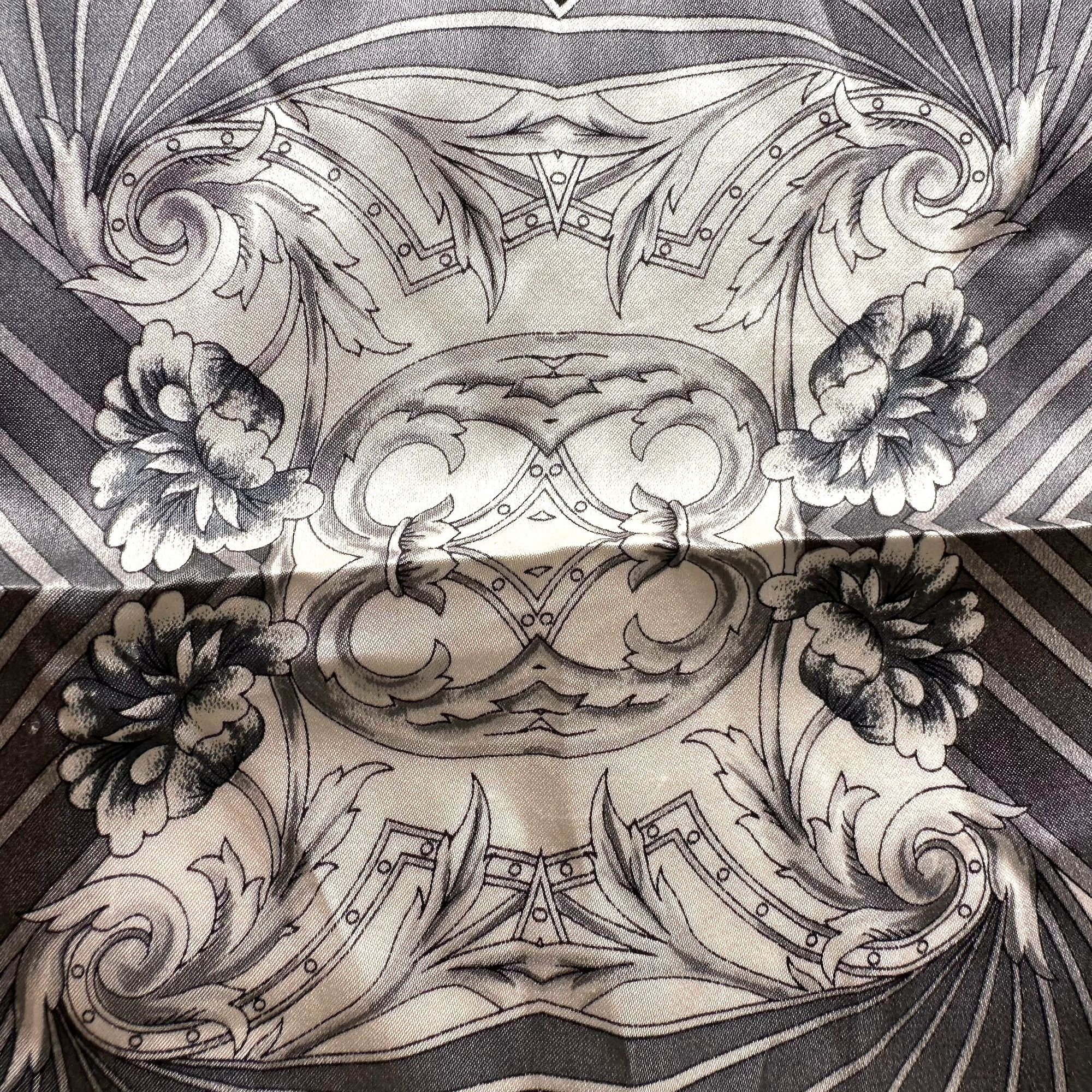 Vintage Vintage Neck Scarf Silver Black Floral Art Deco Hand Rolled Size ONE SIZE - 7 Thumbnail