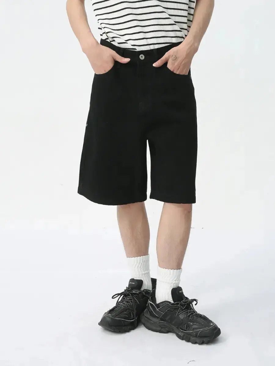 Japanese Brand Casual straight black denim shorts Size US 32 / EU 48 - 2 Thumbnail