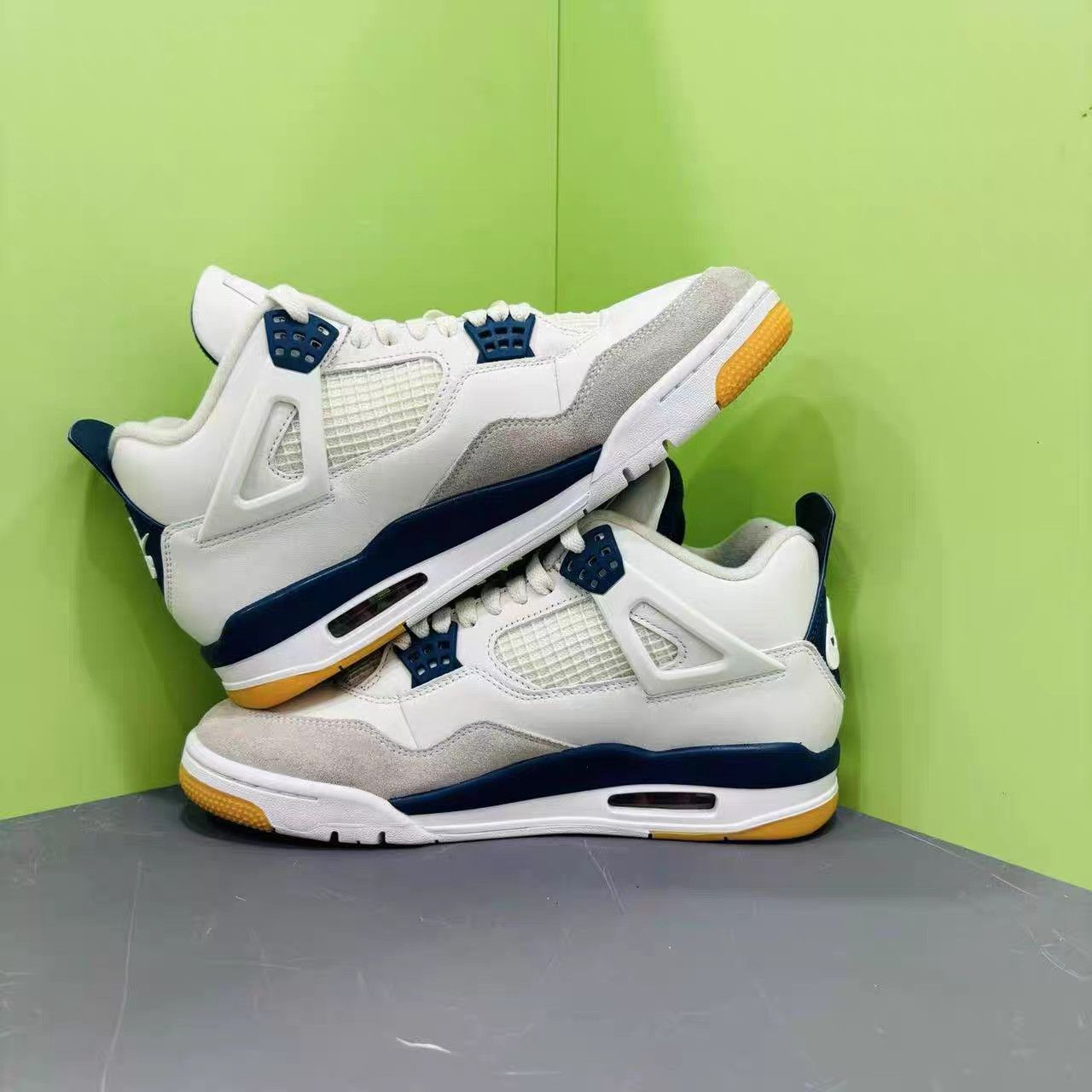 Jordan Brand Air Jordan 4 SB Basketball Shoes K15 Size US 9.5 / EU 42-43 - 5 Thumbnail