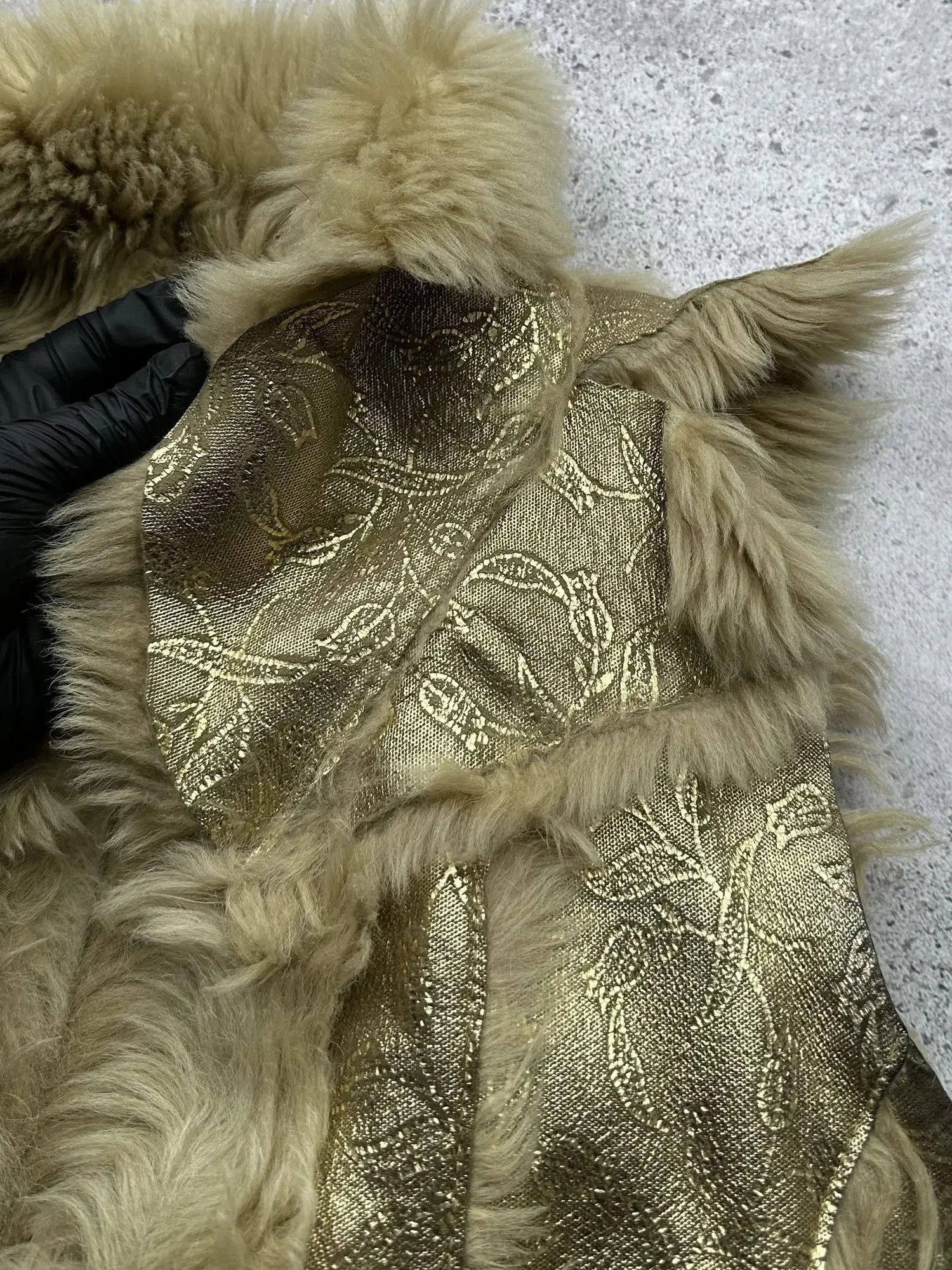 Vintage Vintage Fur/Sheepskin Vest C52(V168) Size S / US 4 / IT 40 - 6 Thumbnail