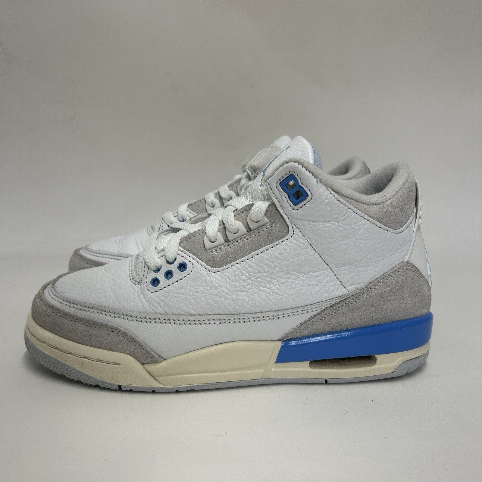 Nike Nike Air Jordan 3 Retro GS “White Blue/Lucky Shorts" Size US 7 / IT 37 - 5 Thumbnail
