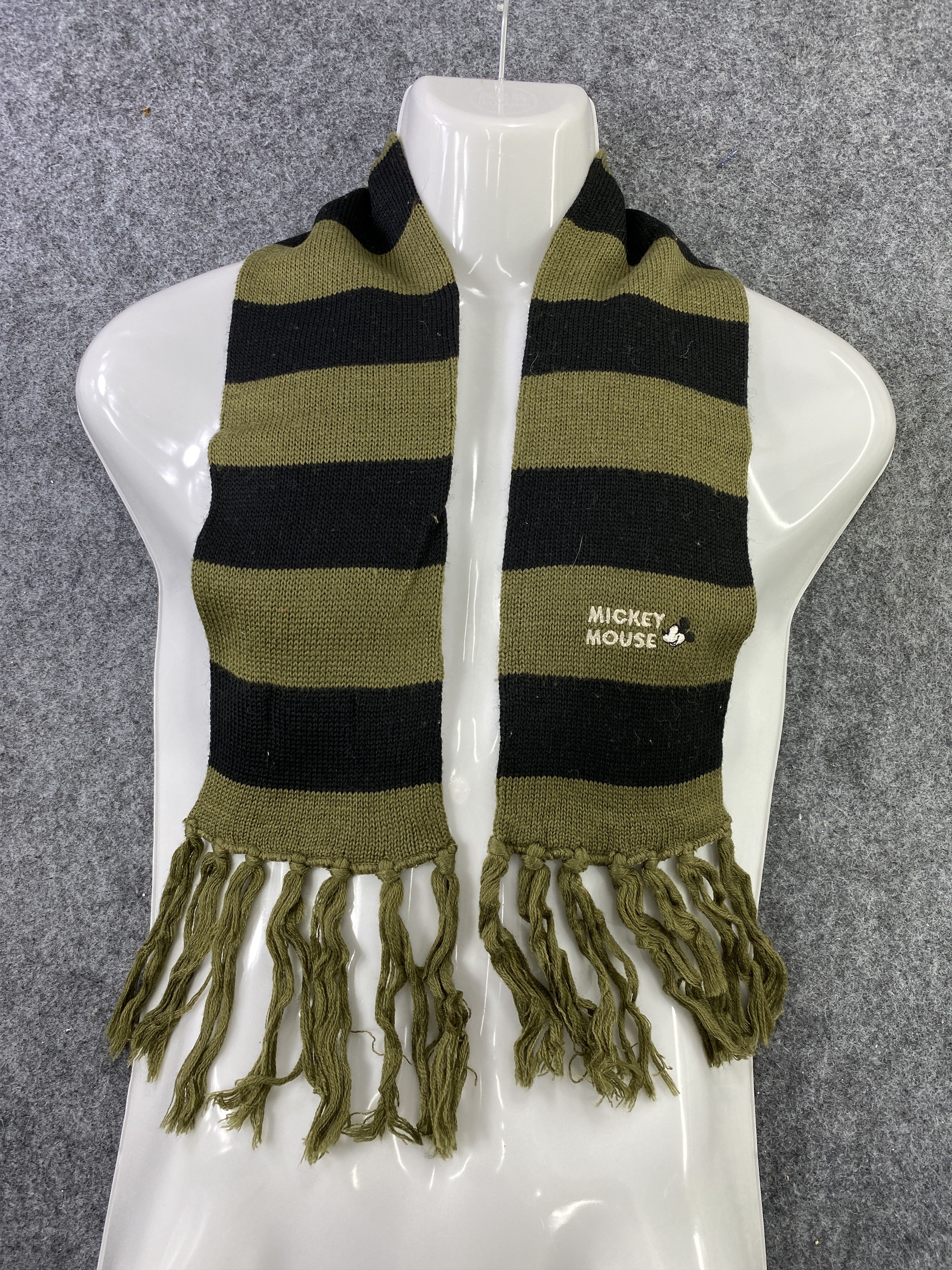 Disney Mickey Mouse Scarf / Muffler / Neckwear -T439 Size ONE SIZE - 2 Thumbnail