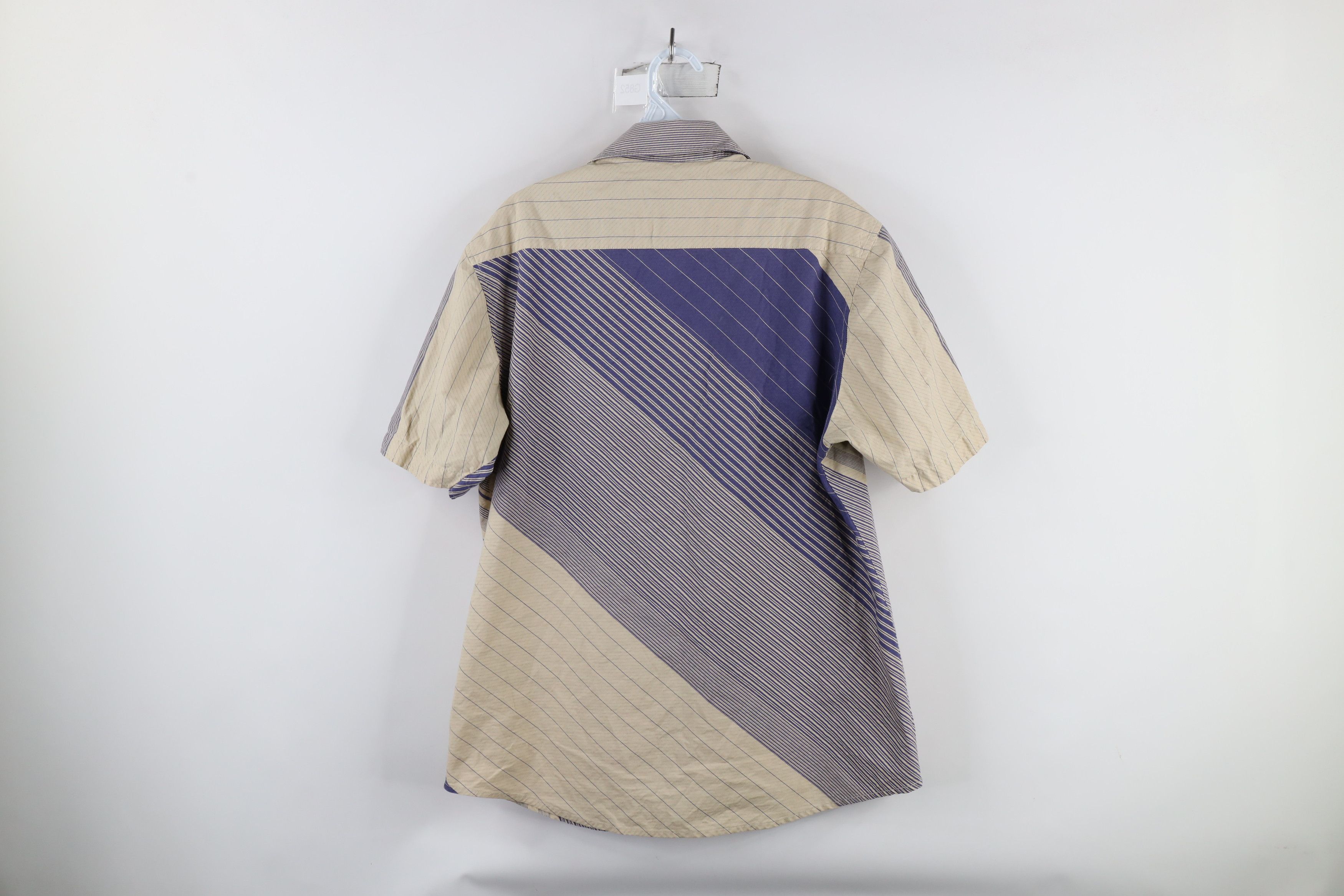 Vintage Vintage Streetwear Block Short Sleeve Collared Button Shirt Size US XXL / EU 58 / 5 - 8 Thumbnail
