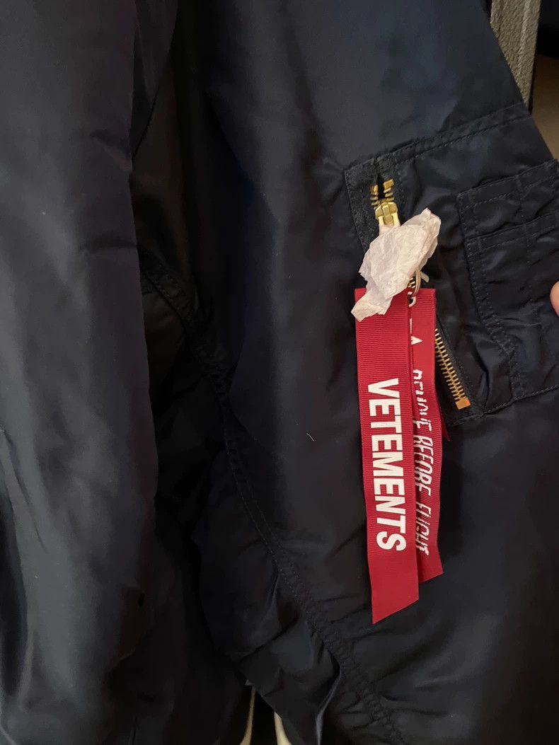 Vetements Vetements Bomber hooded cotton coat navy Size US S / EU 44-46 / 1 - 3 Thumbnail
