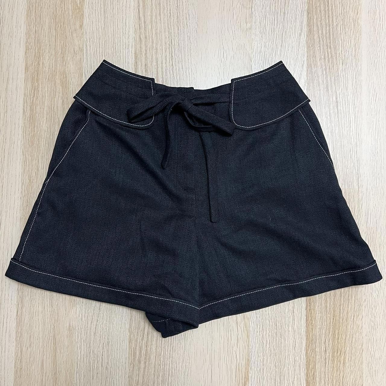 Designer Women's Navy Shorts Size 28" / US 6 / IT 42 - 1 Thumbnail