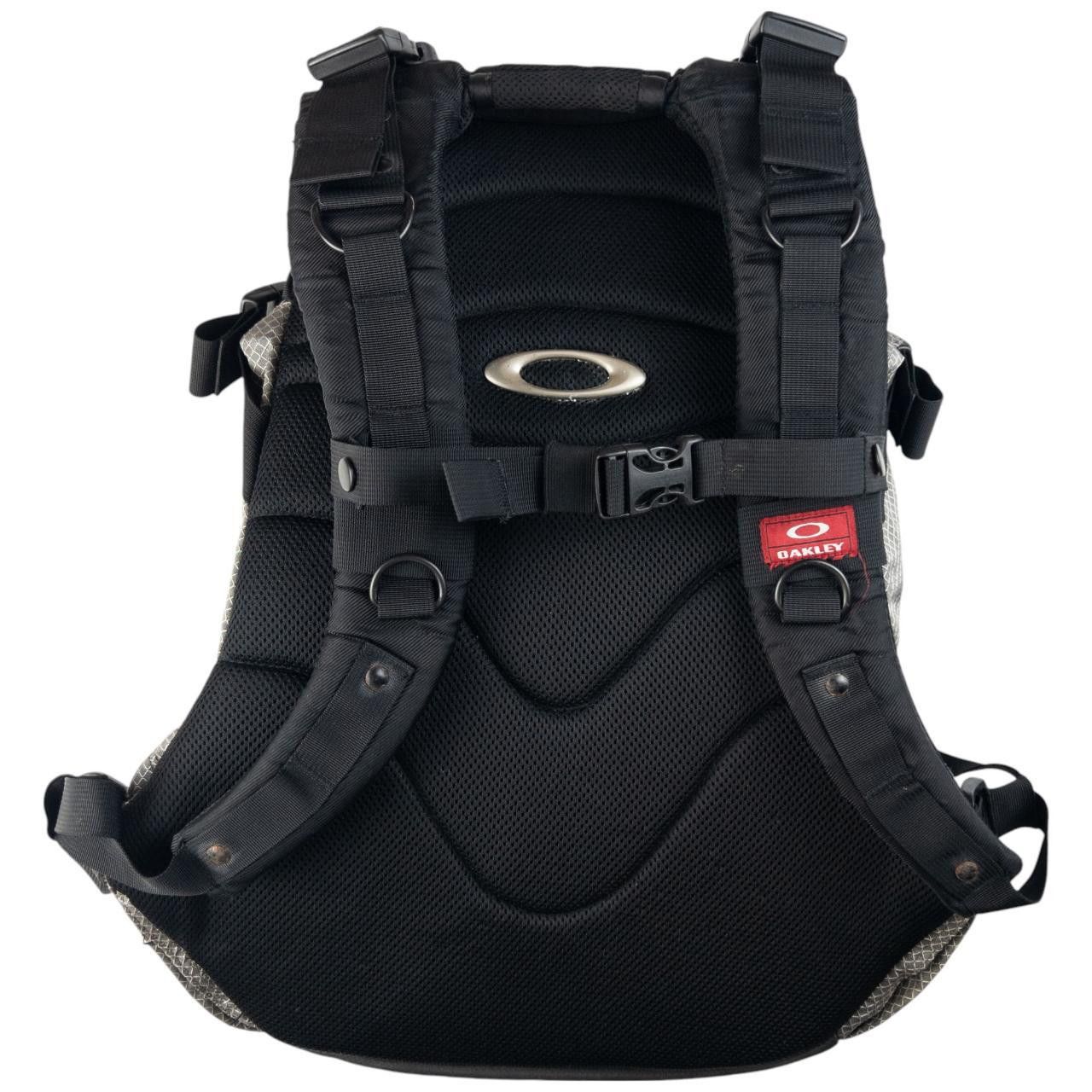 Oakley Vintage Oakley Structured Backpack Size ONE SIZE - 2 Thumbnail