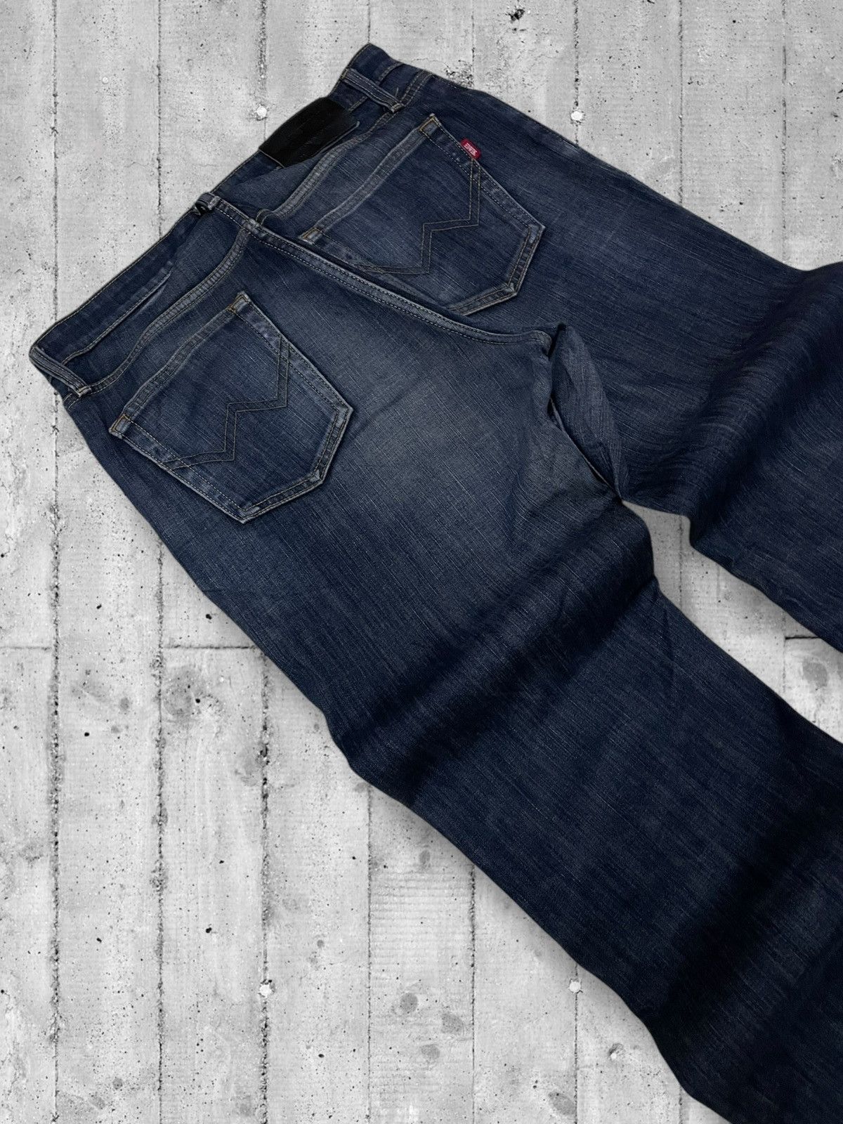 Vintage 1990s Japan Designer Edwin 403 Blue Denim Streetwear