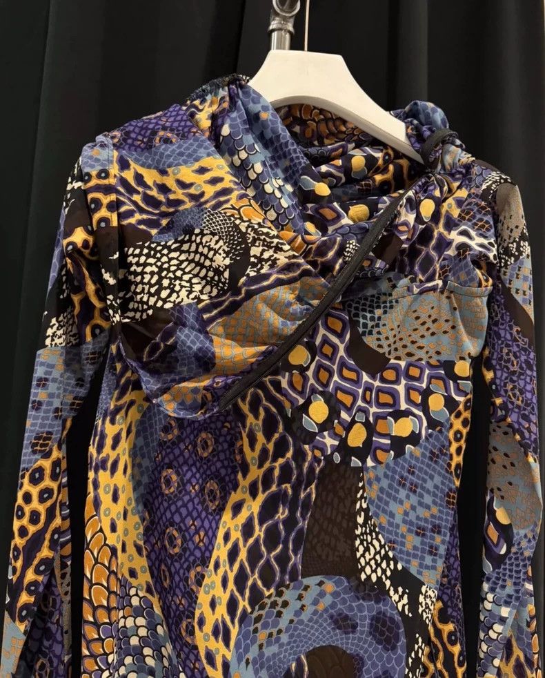 Versace Versace 90s silk high collar and long sleeves Size XS / US 0-2 / IT 36-38 - 5 Thumbnail