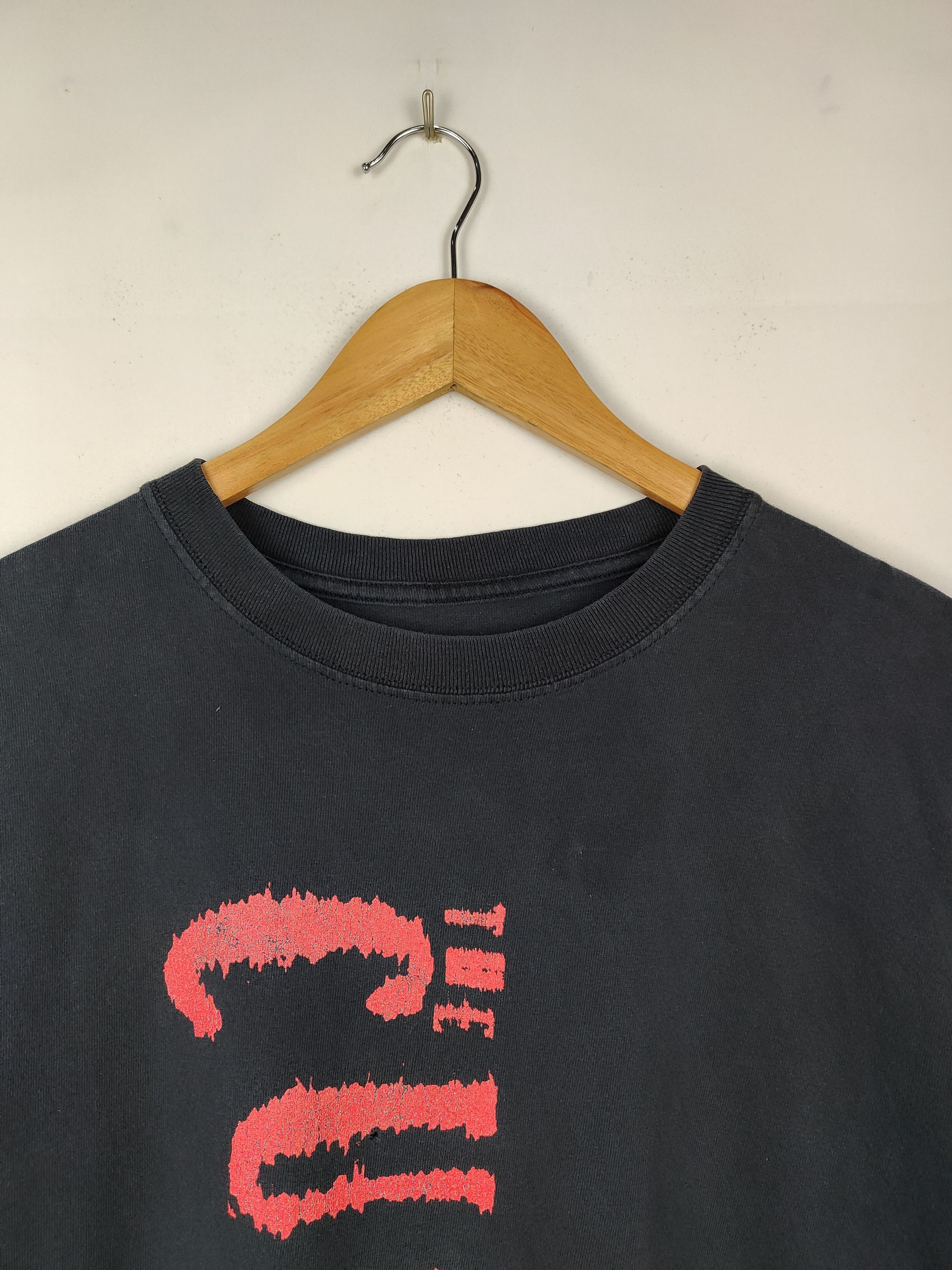 The Cure × Vintage The Cure vintage Y2K 2008 tour t shirt Size US M / EU 48-50 / 2 - 2 Thumbnail