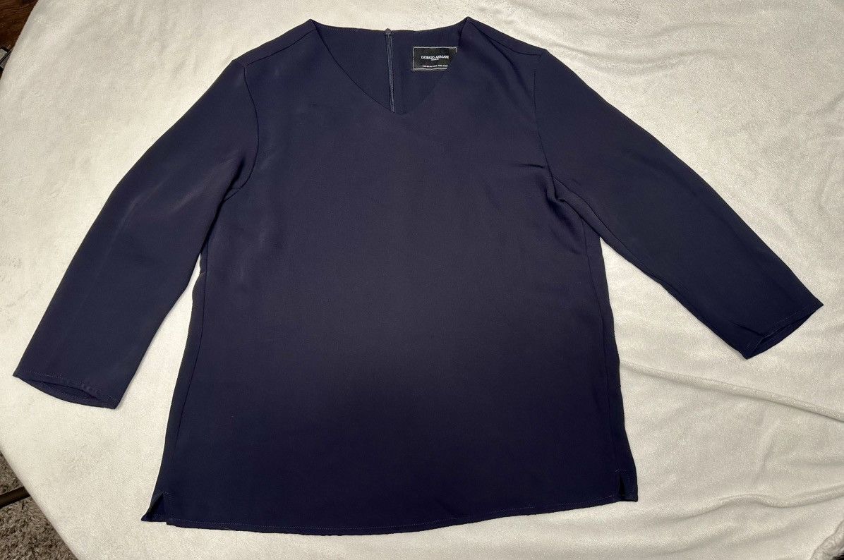 Giorgio Armani Giorgio Armani Parfums Uniform 3/4 Sleeve Blouse-Size 40 Size M / US 6-8 / IT 42-44 - 1 Thumbnail