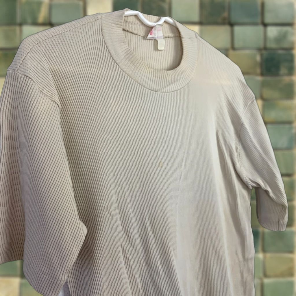 Vintage VINTAGE Munsingwear Beige Ribbed Dupont Nylon Tee T-Shirt XL 1960s Short Sleeve Men Womens Mens Womens Size US XL / EU 56 / 4 - 1 Thumbnail