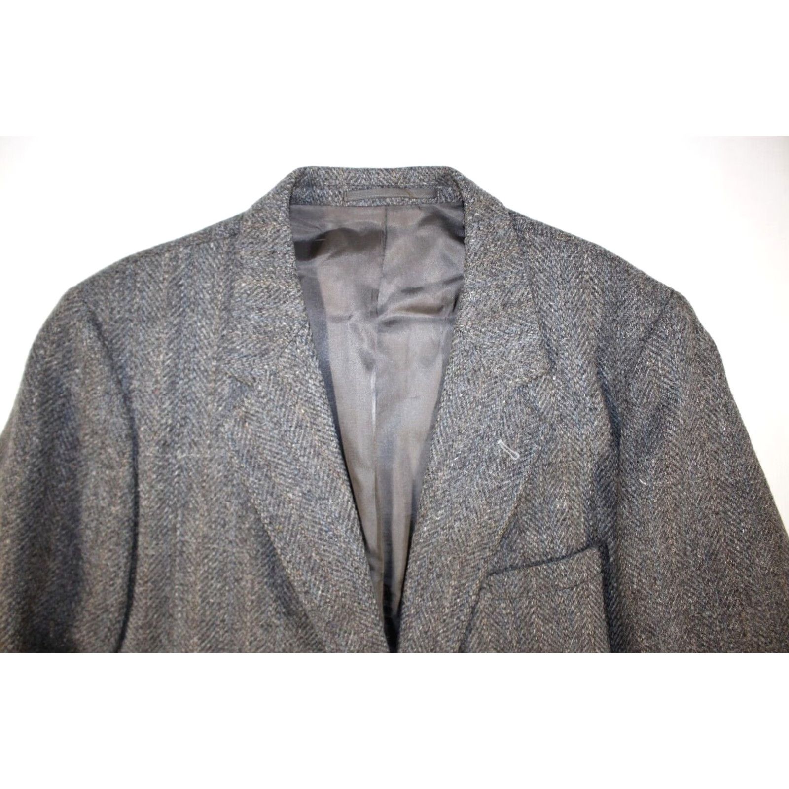 Vintage Vintage Woodmere Wool Tweed Blazer Jacket Herringbone Gray Men's 46 R Size 46R - 3 Thumbnail
