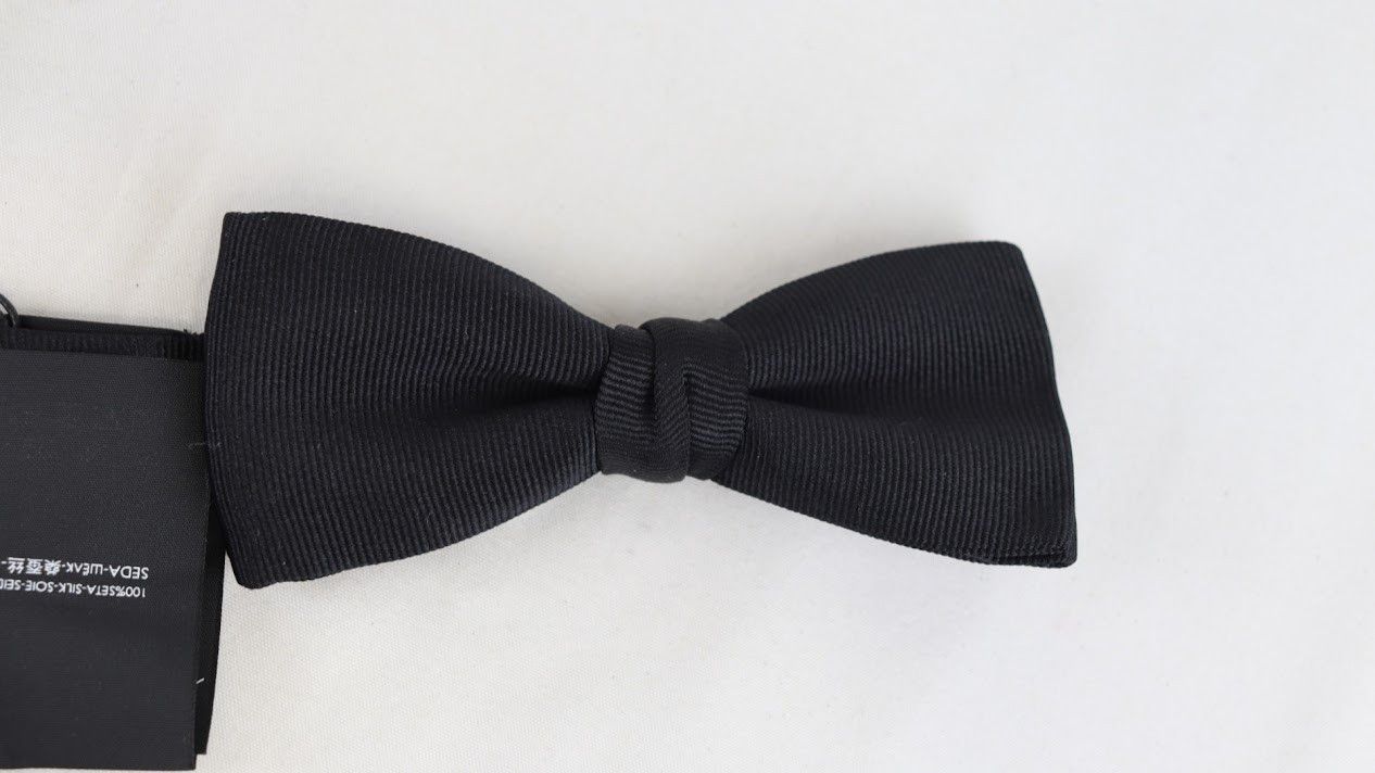 Saint Laurent Paris o1rshd1 Size: OS / Noeud YVES Reps in Black Size ONE SIZE - 1 Thumbnail