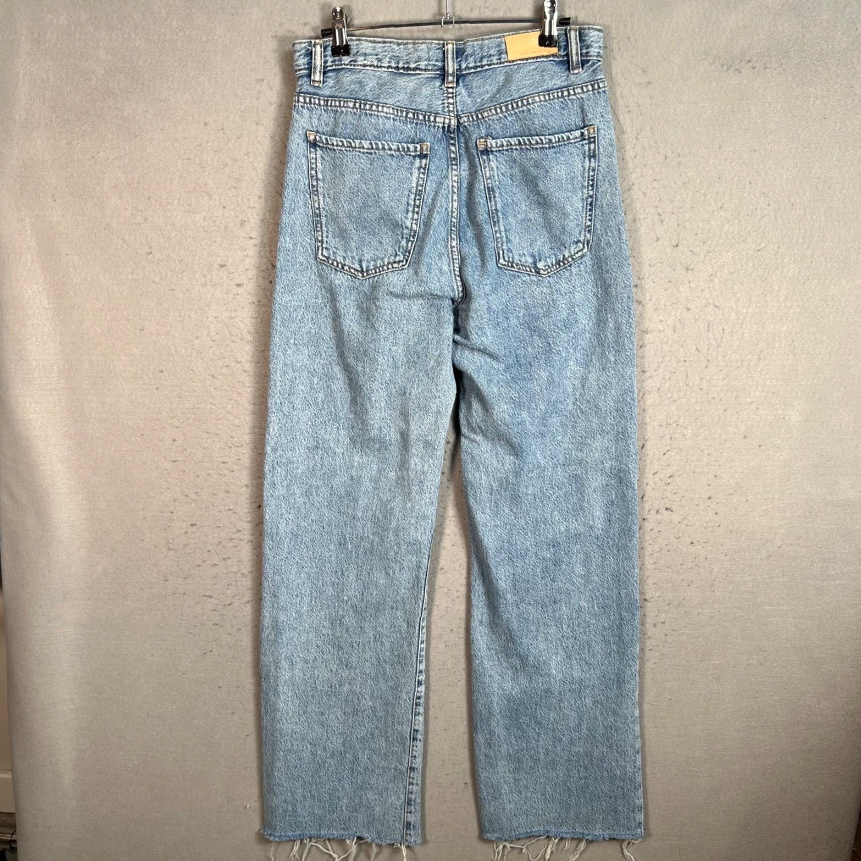 Mango Mango Denim Nora Straight-Leg High-Waist Raw-Hem Jeans Light Blue Womens 6 Adult Regular 28 in 31 in 5-Pocket Denim Cotton Blue Jeans Mango Size 28" / US 6 / IT 42 - 2 Thumbnail