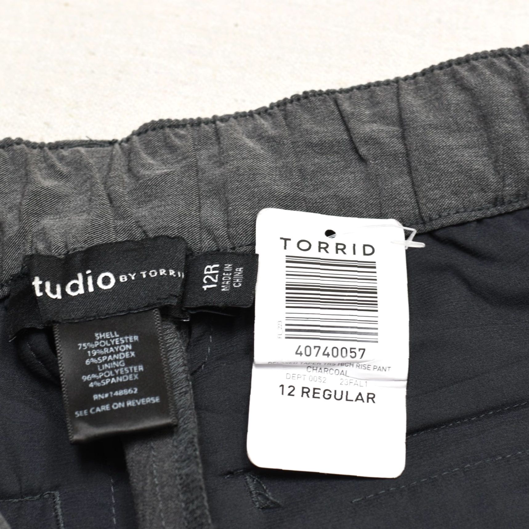 Torrid Torrid Women Dress Pants Skinny Zip Solid Polyester Gray Size 12 Regular Front Flat 12R Studio Formal Pants Size 34" / US 12 / IT 48 - 7 Thumbnail