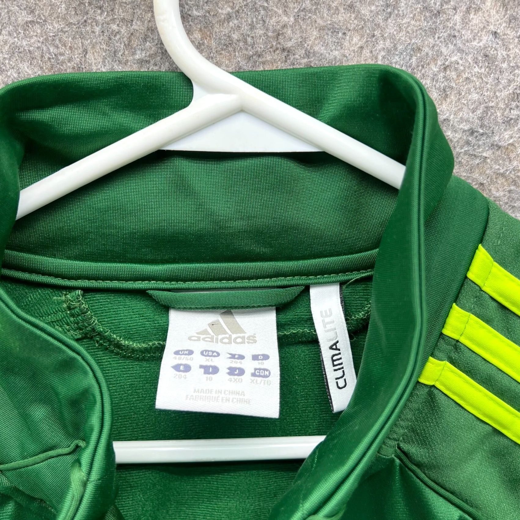 Adidas VINTAGE Adidas Jacket Men XL Green Yellow Track Portland Timbers 2010 RARE Soccer Bomber Jacke Size US XL / EU 56 / 4 - 4 Thumbnail