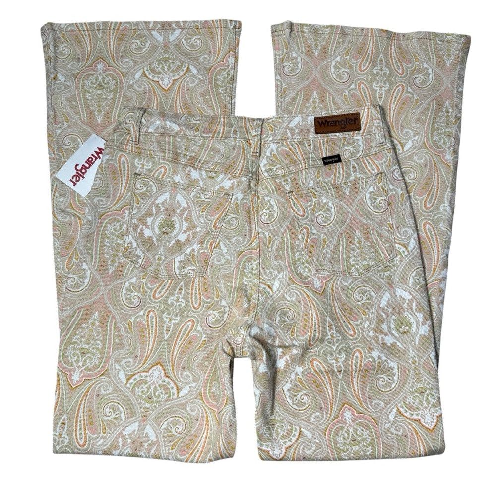 Wrangler NWT New Wrangler High Rise Fierce Flare Paisley Jeans Size Size 26" / US 2 / IT 38 - 6 Thumbnail