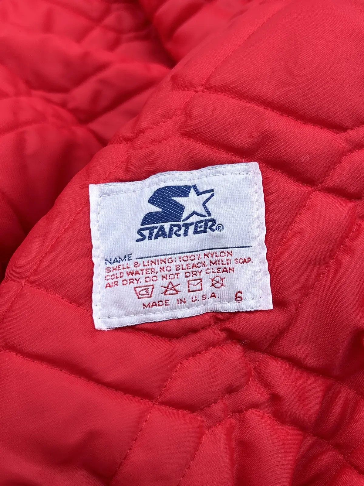 NBA 90s Vintage Starter NBA Chicago Bulls Satin Bomber Jacket Size US XL / EU 56 / 4 - 13 Thumbnail