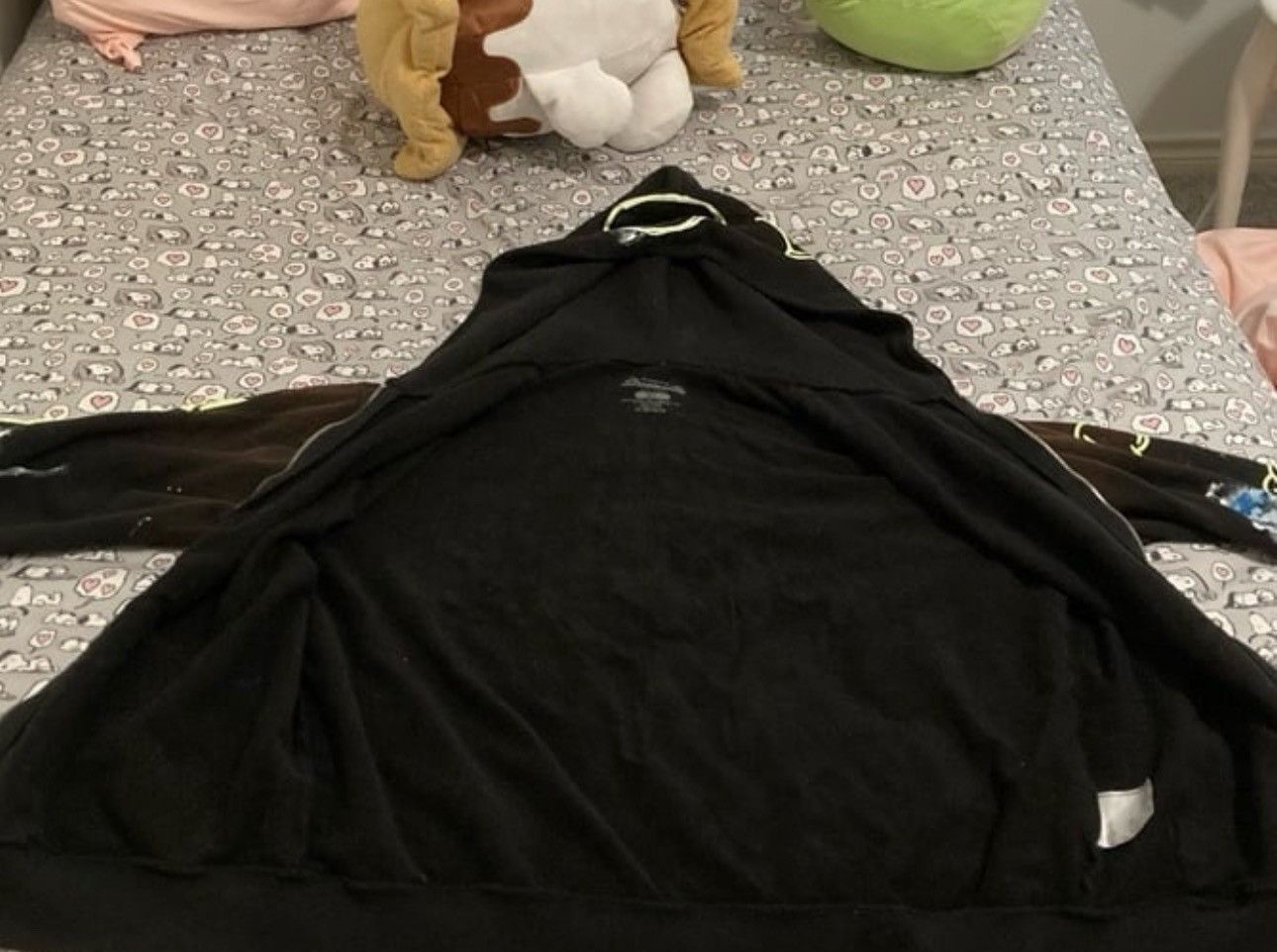 image of Jcole X Drake “Número One” Glow In The Dark Zip in Bleached, Men's (Size XL)