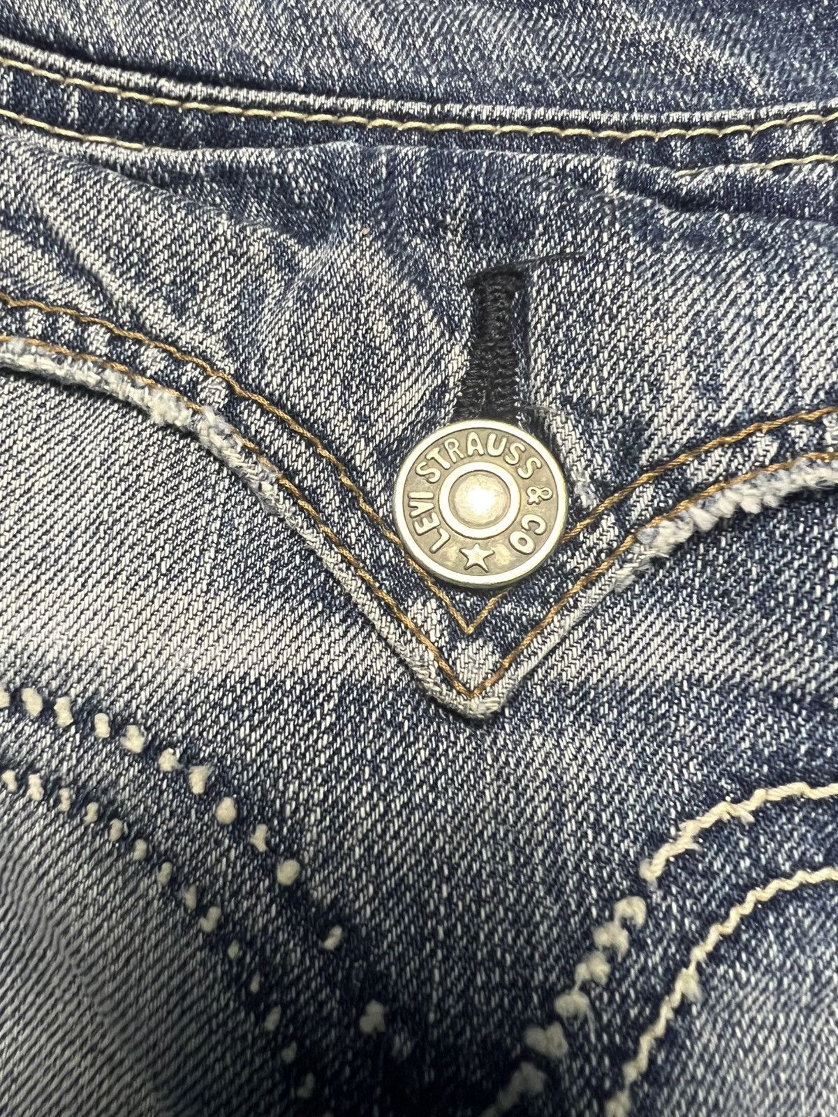 Levi's Levi’s 502 Custom Ripped Jeans (43) Size US 30 / EU 46 - 17 Thumbnail