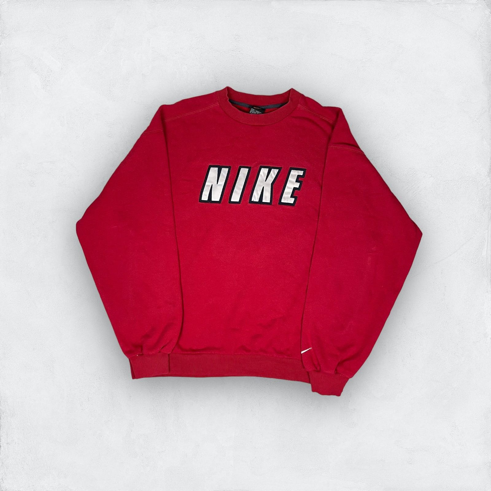 Nike Nike Men's Red Spell Out Long Sleeve Pullover Sweatshirt L Size US L / EU 52-54 / 3 - 1 Thumbnail