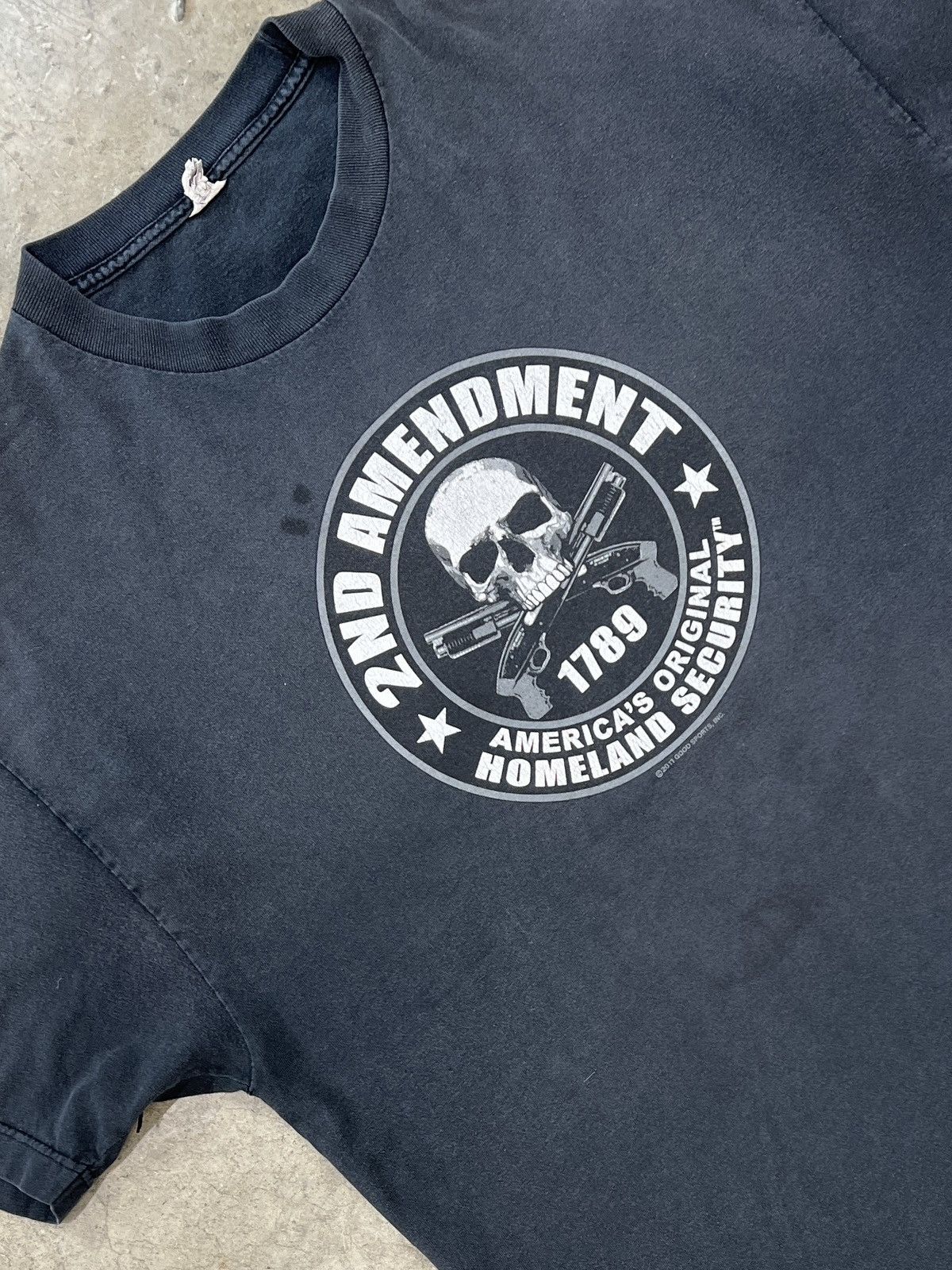 Vintage Vintage 2nd Amendment Homeland Security Tee XL Size US XL / EU 56 / 4 - 1 Thumbnail