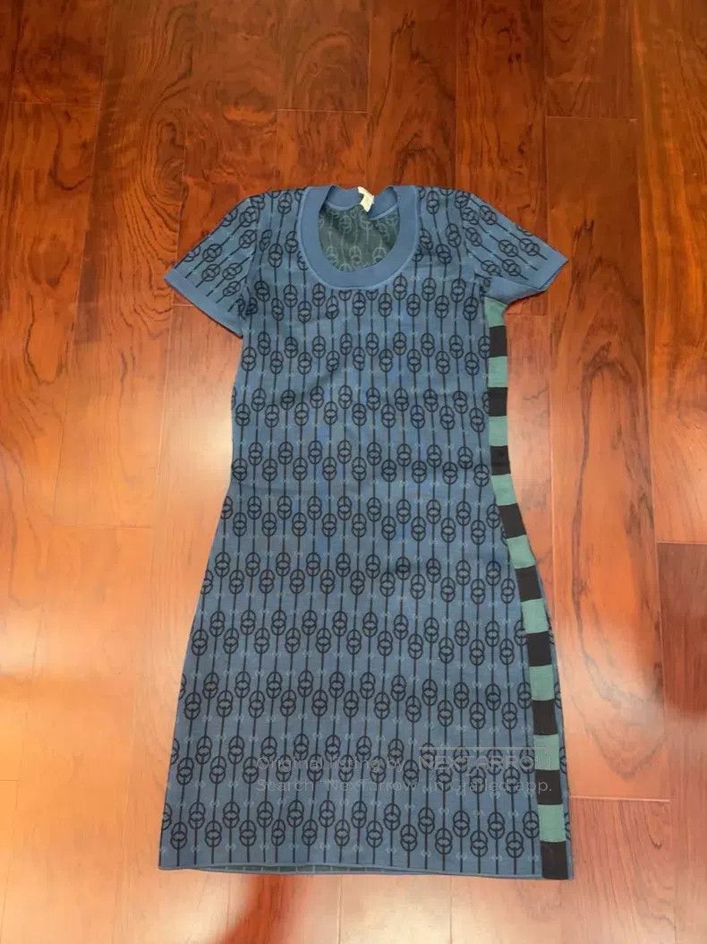 Hermes Hermes Blue knitted dress, made in Italy. 90% real silk Size XS / US 0-2 / IT 36-38 - 1 Thumbnail