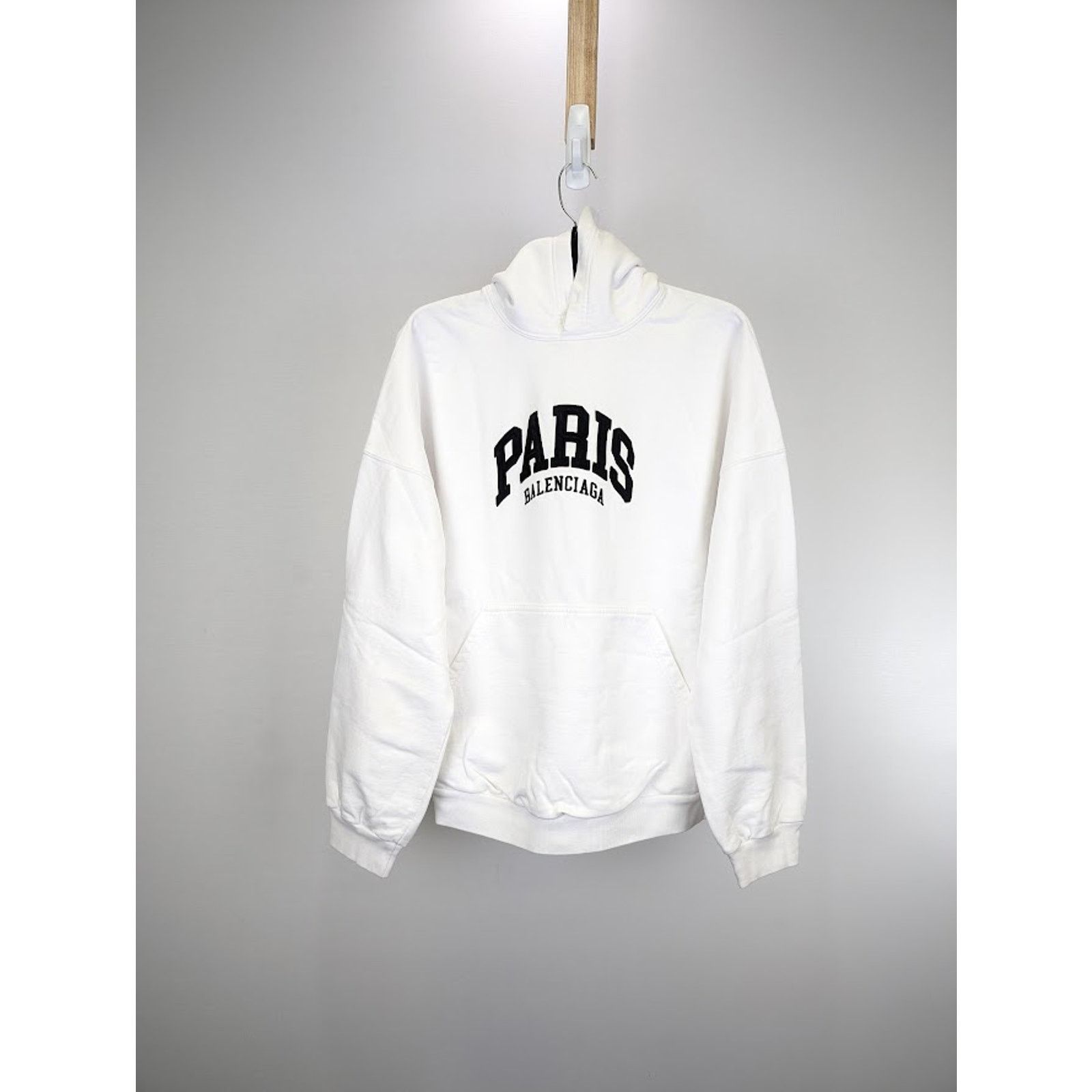 Balenciaga o1rshd1 Q:2 / Paris Balenciaga Logo Hoodie in White Size Size US S / EU 44-46 / 1 - 1 Thumbnail