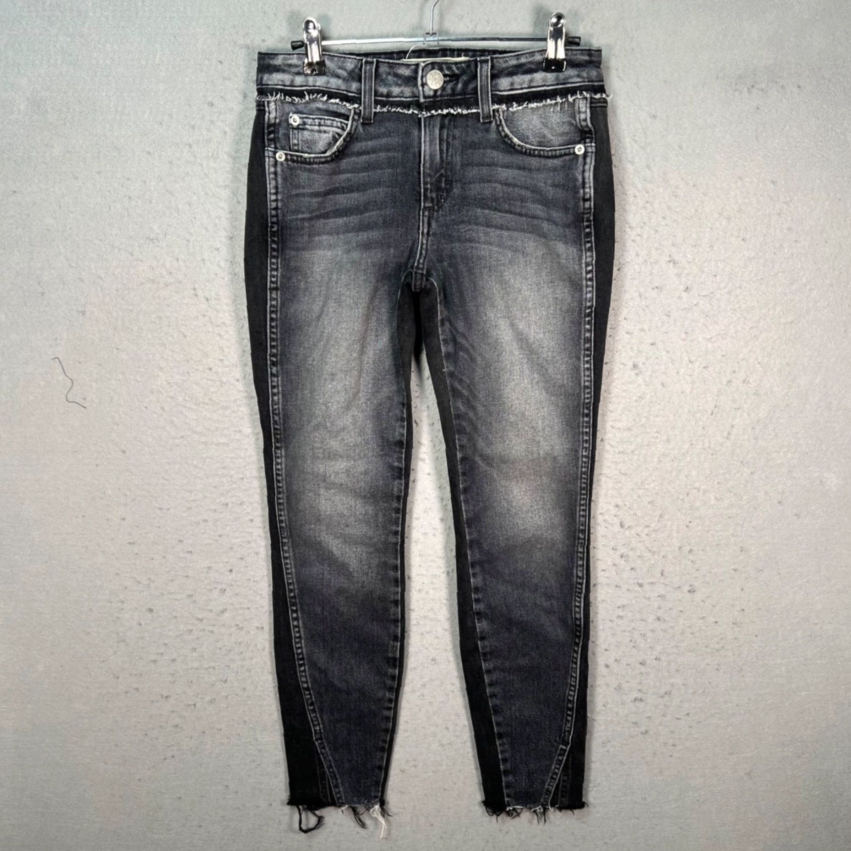 AMO VINTAGE AMO Womens Size 25 Distressed Black Denim Skinny Jeans Two-Tone Washed Raw Hem Size 42" / US 20 - 2 Thumbnail