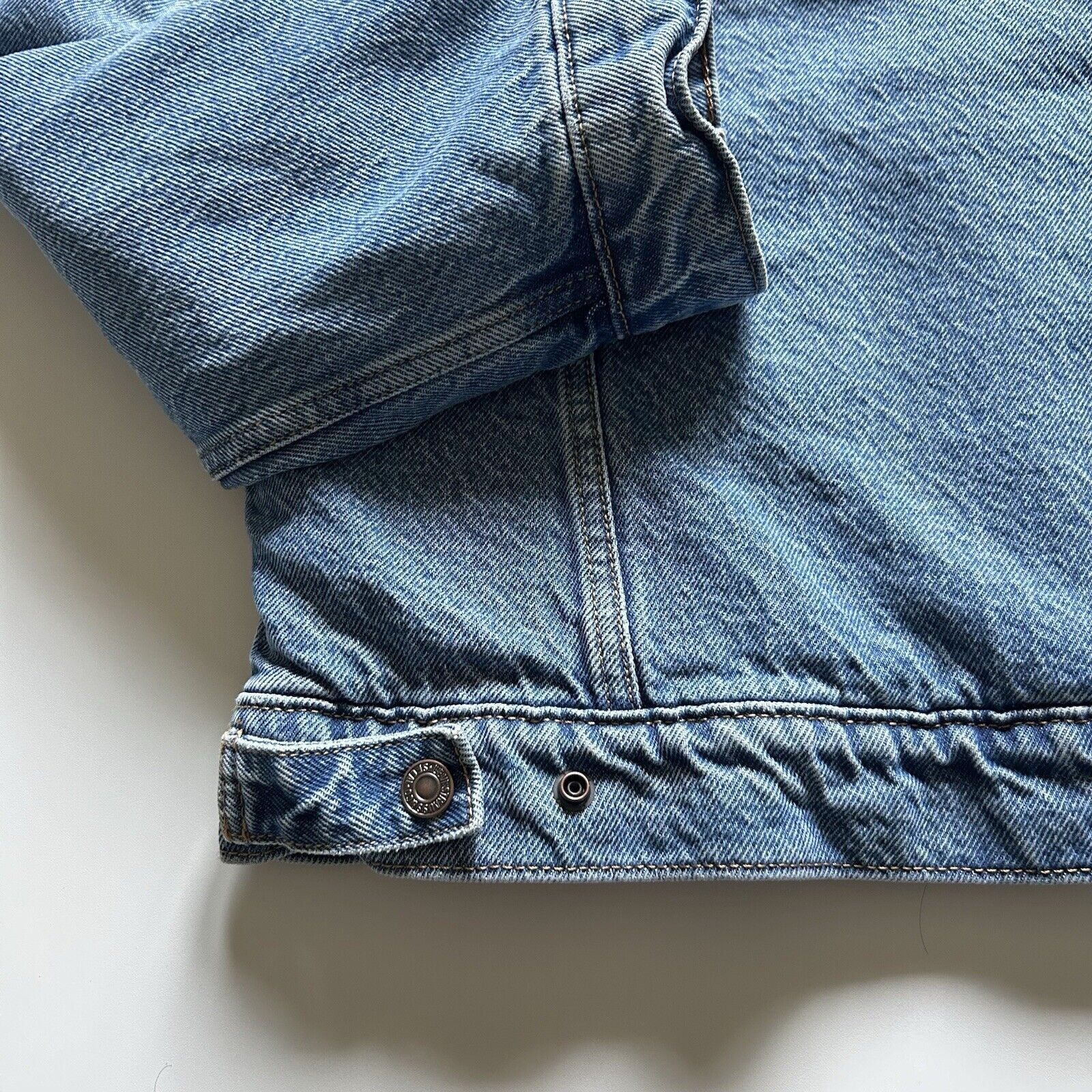 Levi's Vintage Y2K Levi's Sherpa Lined Denim Trucker Jacket Medium Size M / US 6-8 / IT 42-44 - 5 Thumbnail