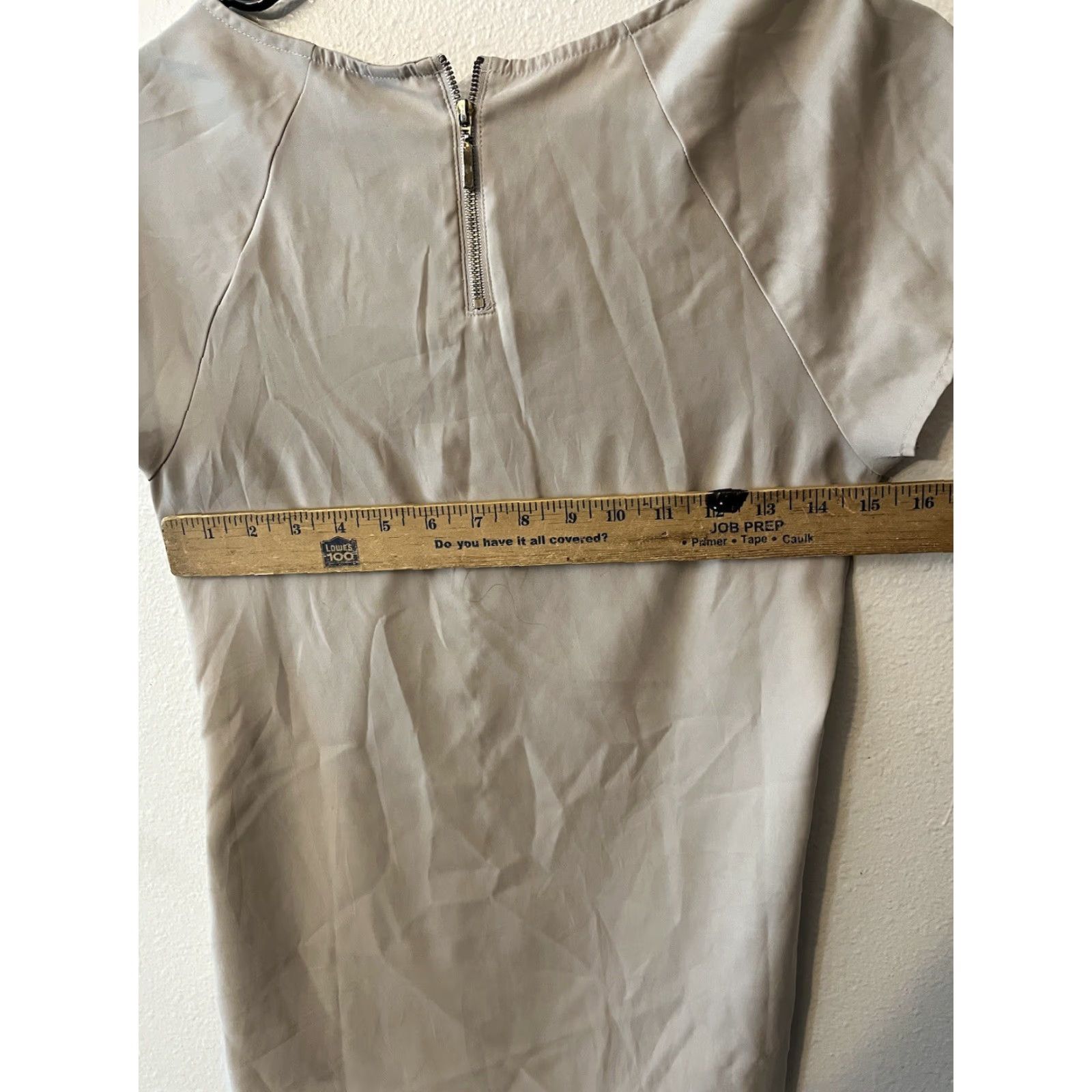 Express Express Beige Blouse - Short Sleeve Top with Zipper Back - Size XS Size XS / US 0-2 / IT 36-38 - 5 Thumbnail