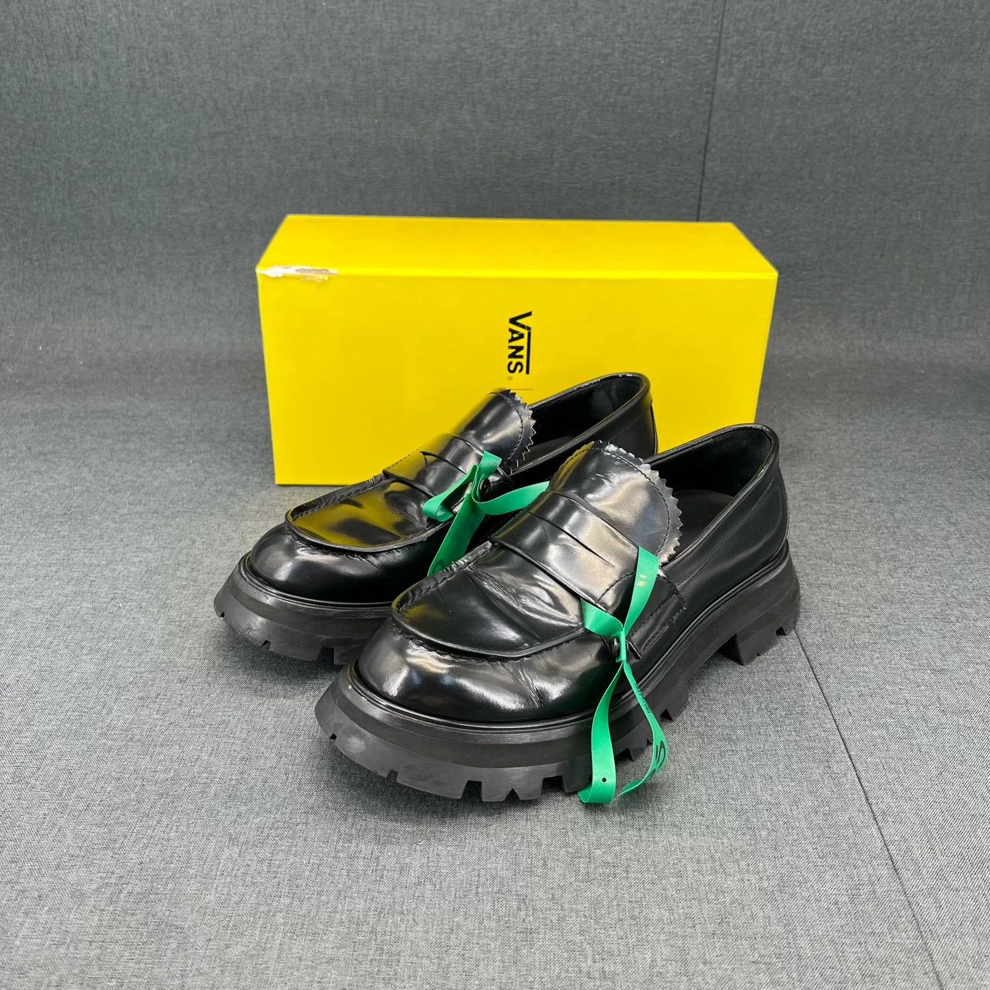 Alexander McQueen McQ Black Loafer 39 Like New Size US 8 / IT 38 - 1 Thumbnail