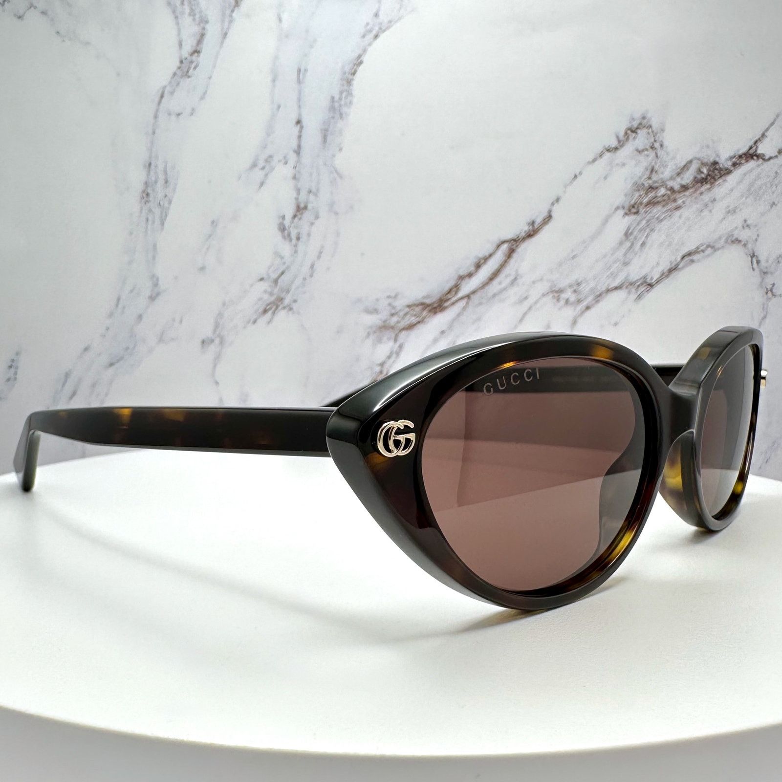 Gucci New GUCCI Sunglasses Brown Cat Eye Gold Metal Front GG Logo Size ONE SIZE - 11 Thumbnail