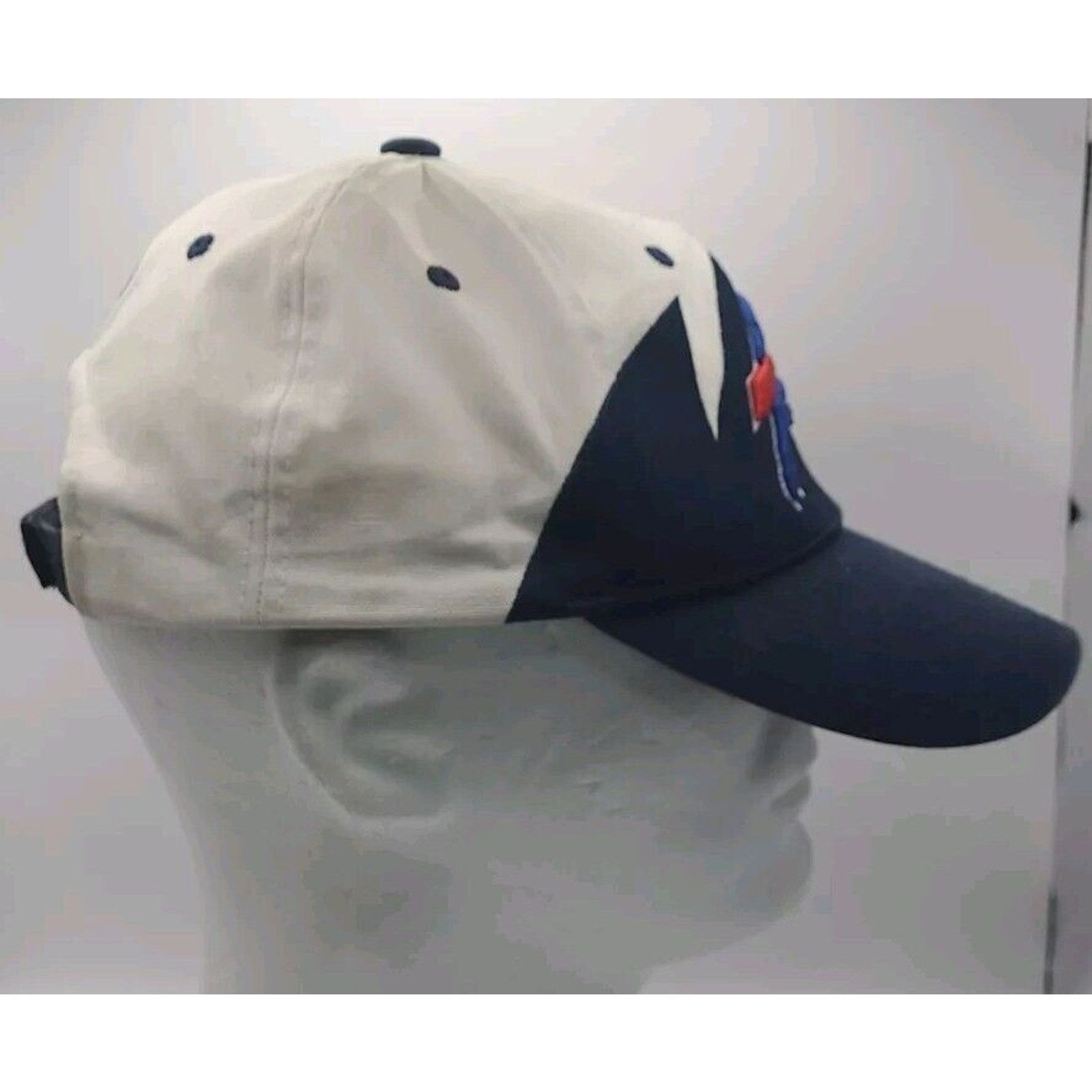 Reebok Vintage Buffalo Bills Reebok Sharktooth Strapback Hat Cap Size ONE SIZE - 5 Thumbnail
