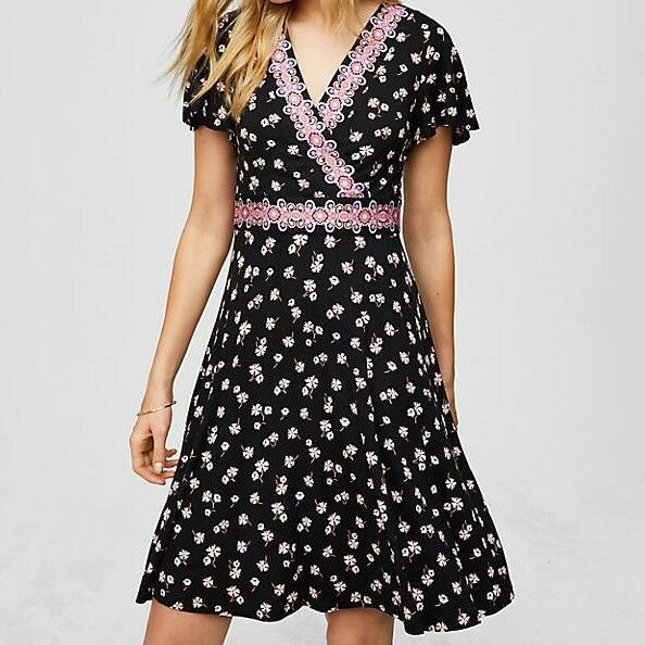 Loft Loft Women's Border Floral Wrap Dress in size US 4 Size S / US 4 / IT 40 - 1 Thumbnail