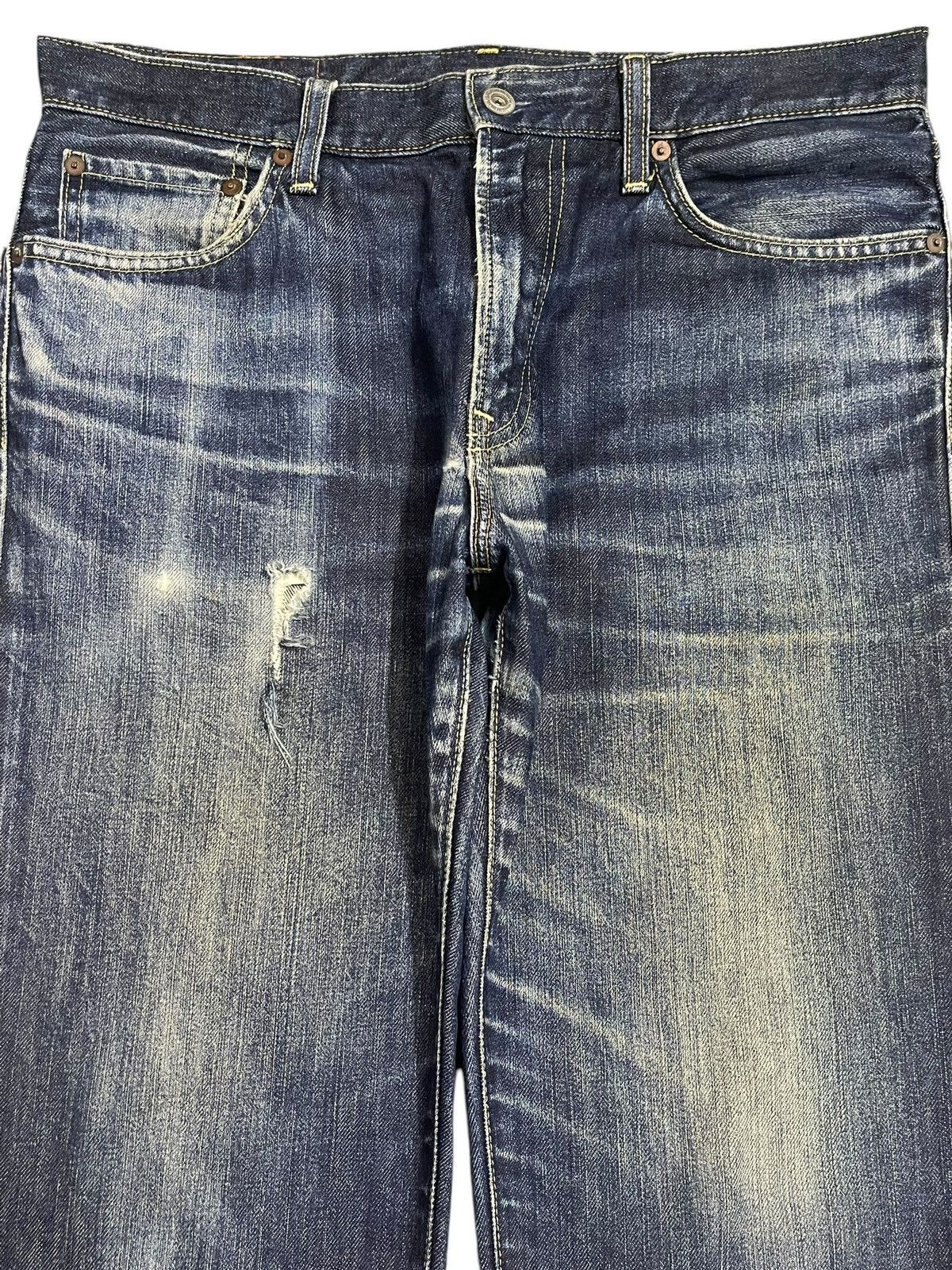 Uniqlo Vintage Japanese Uniqlo Blue Faded Wash Style Loose Jeans Size US 34 / EU 50 - 3 Thumbnail