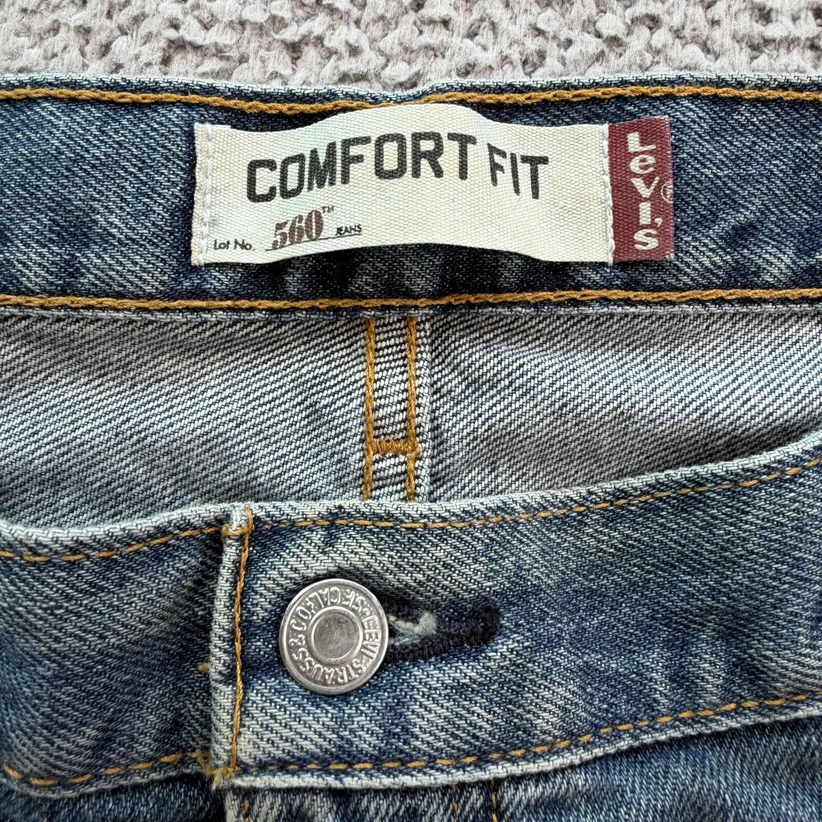 Levi's Vintage Y2K Levi’s 560 Baggy Jeans Light Wash Loose 40x30 Size US 40 / EU 56 - 5 Thumbnail