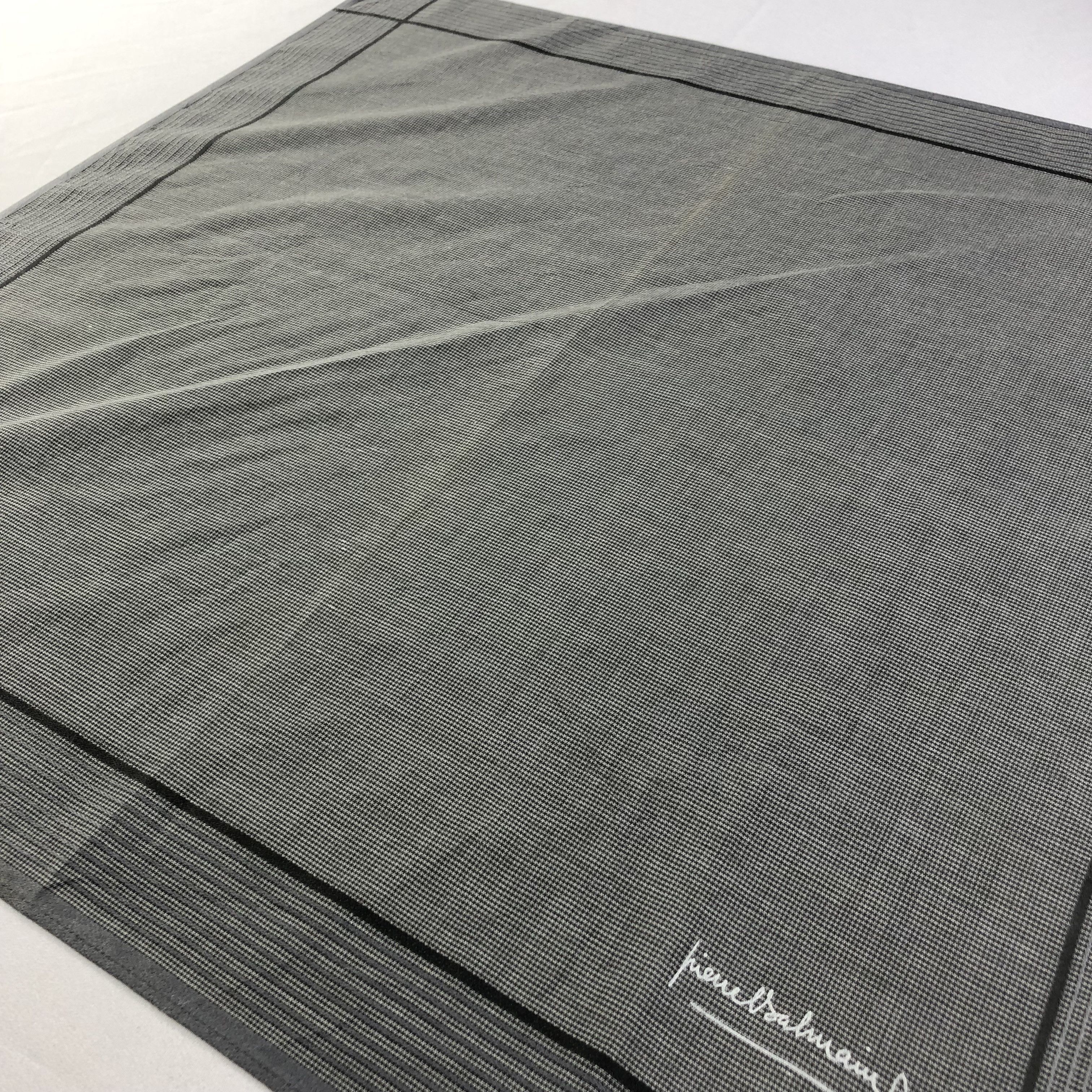 Pierre Balmain Pierre Balmain Handkerchief Neckerchief Bandana H1645 Size ONE SIZE - 3 Thumbnail