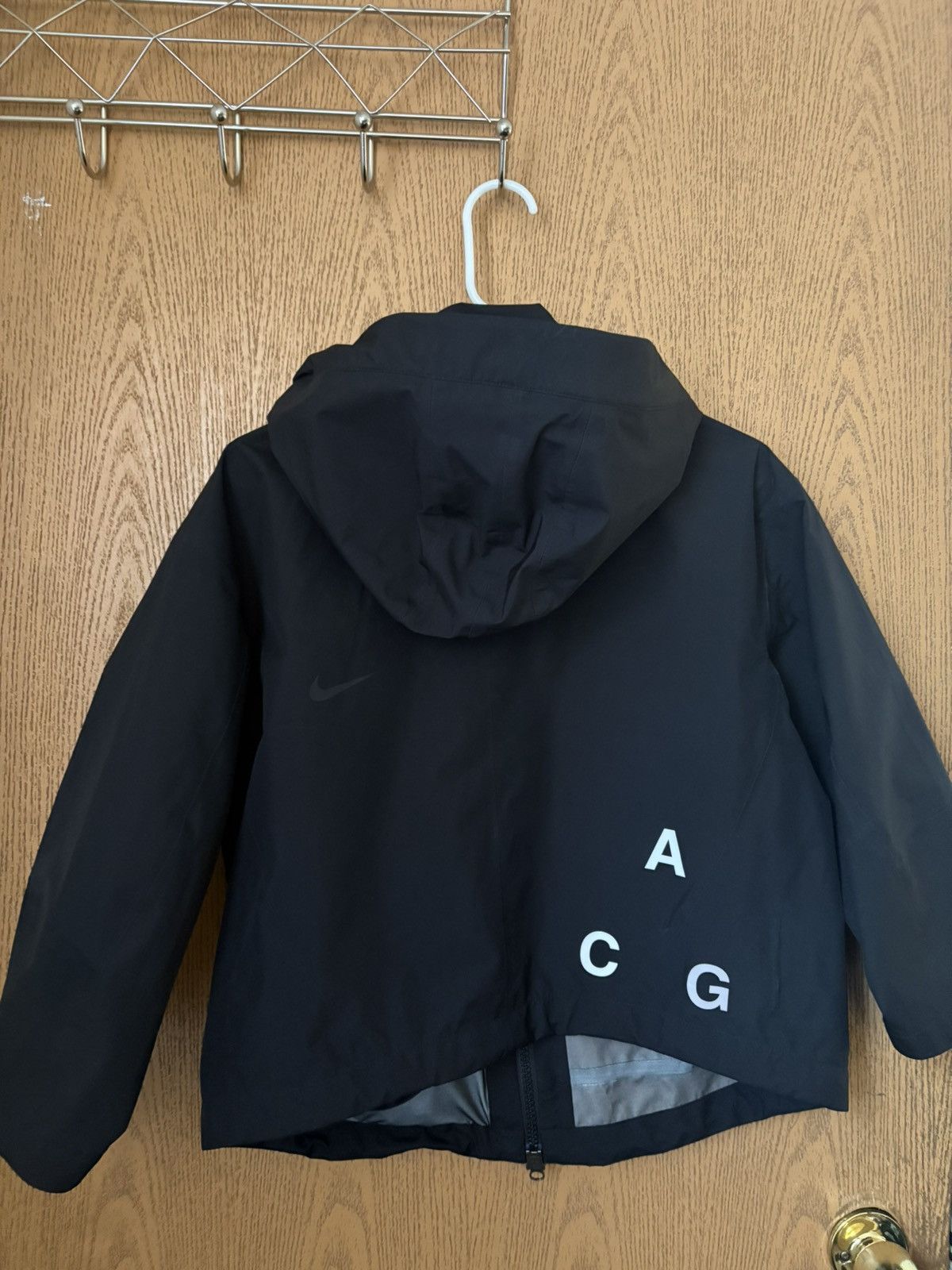 Goretex × Nike NikeLab Women’s ACG Gore Tex Jacket Size S / US 4 / IT 40 - 3 Thumbnail