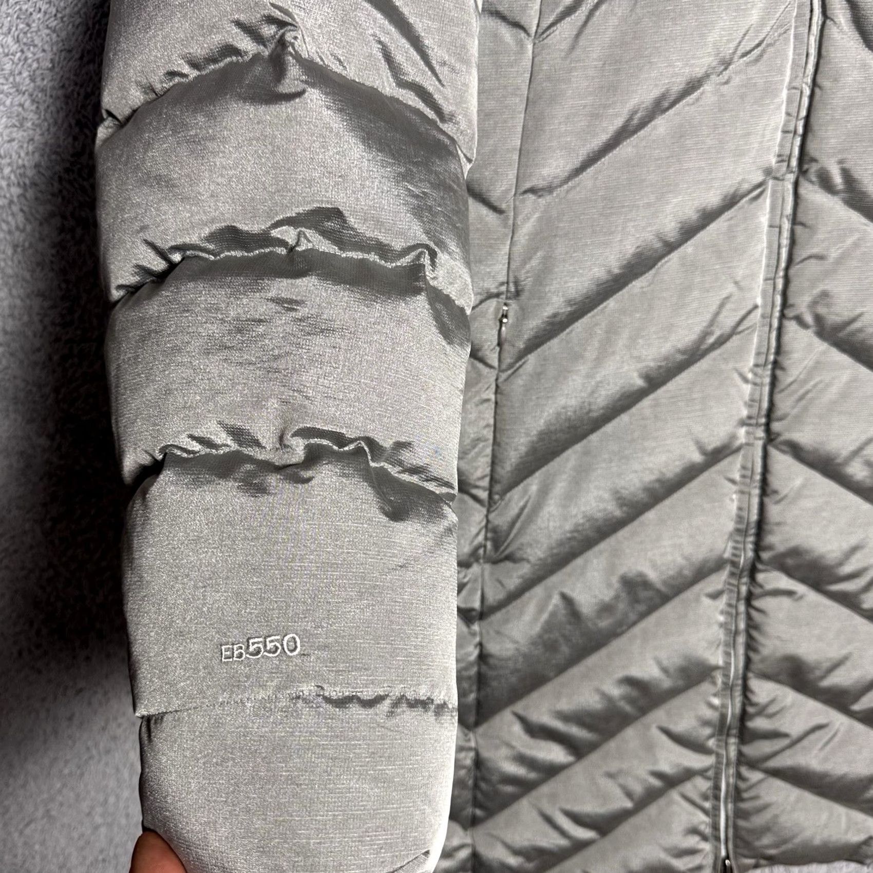 Eddie Bauer Eddie Bauer Down Jacket Womens M EB650 Fur Hooded Parka Quilted Puffer Nylon Silver Long Sleeve Zip Size M / US 6-8 / IT 42-44 - 3 Thumbnail
