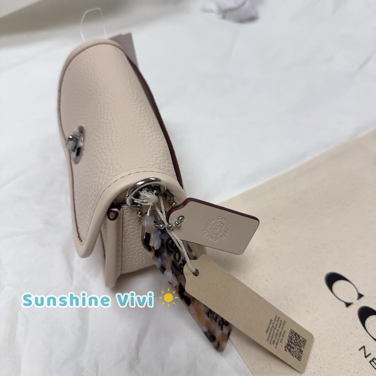 Coach NWT Coach Mini Wavy Dinky Bag Coachtopia White CQ852 Size ONE SIZE - 7 Thumbnail