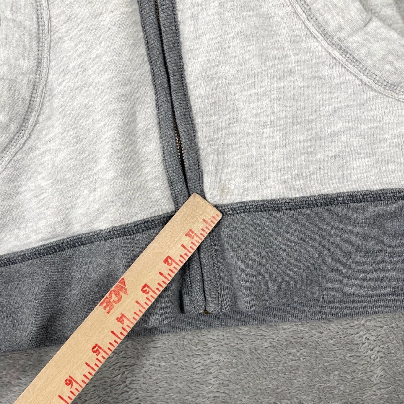 Aeropostale VINTAGE Aeropostale Track Jacket Mens L Gray Full Zip Racing Stripe Y2K Skater Size US L / EU 52-54 / 3 - 4 Thumbnail